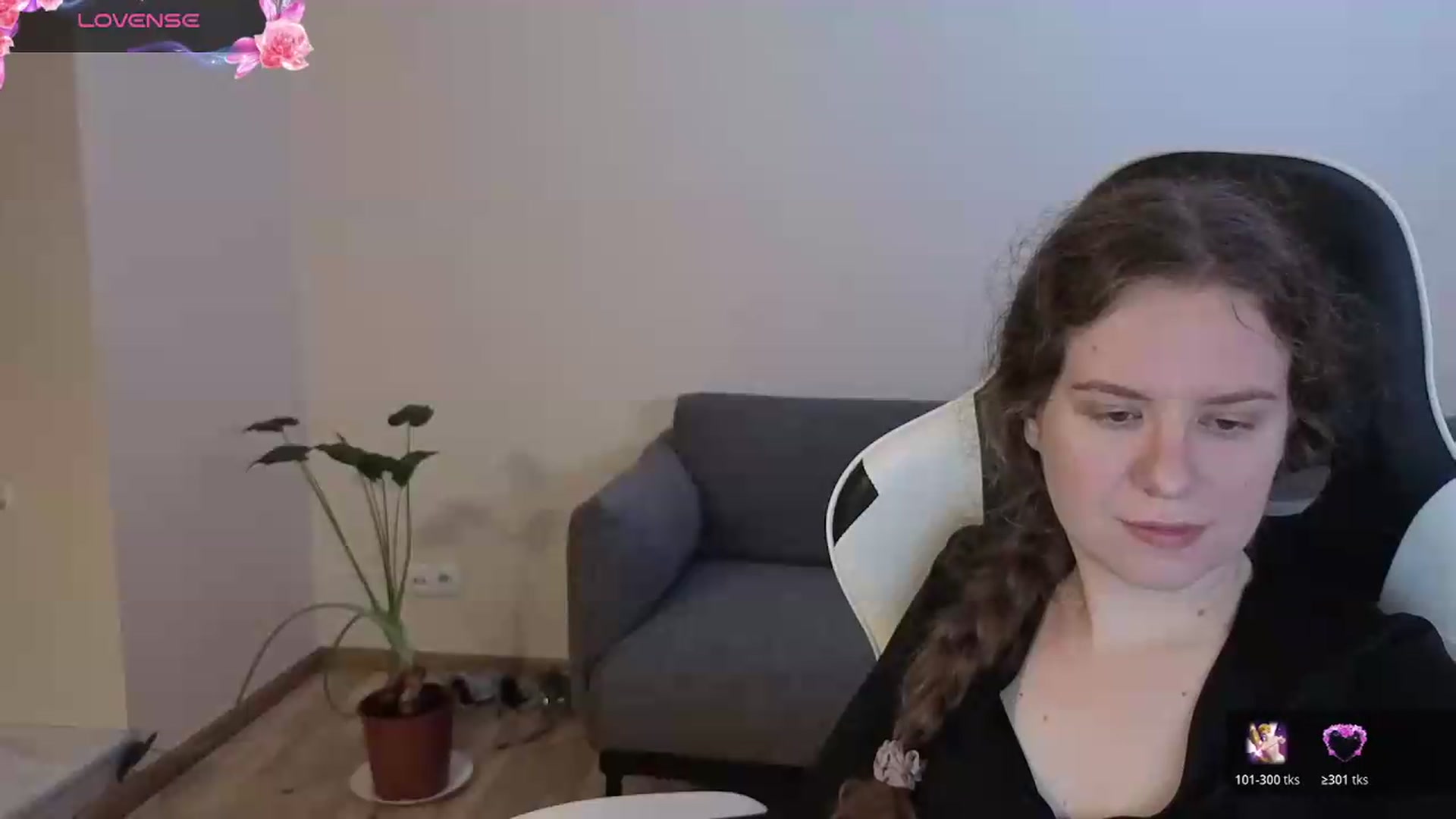 Gallery image thumbnail from BlueFlowerr's myfreecams stream on, 06/22/2026, 19:08 image 16 of 20