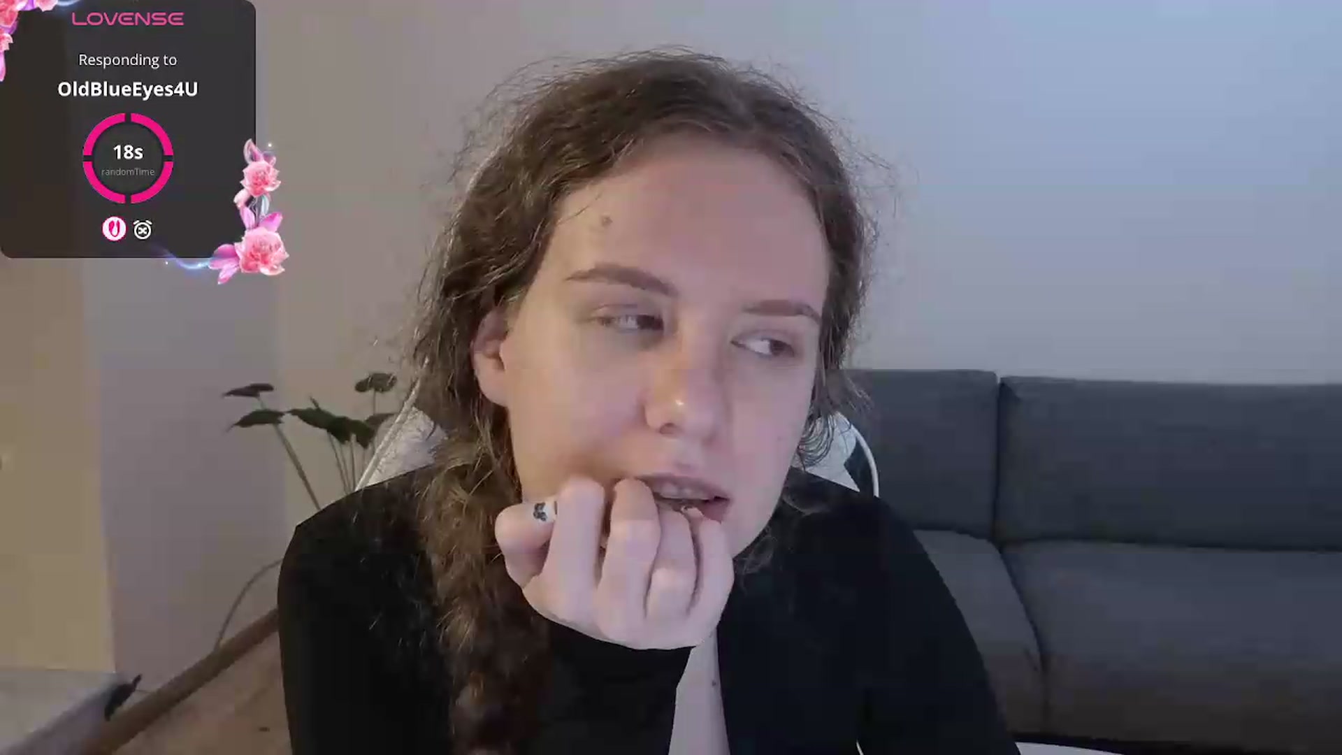 Gallery image thumbnail from BlueFlowerr's myfreecams stream on, 06/22/2026, 20:17 image 18 of 20