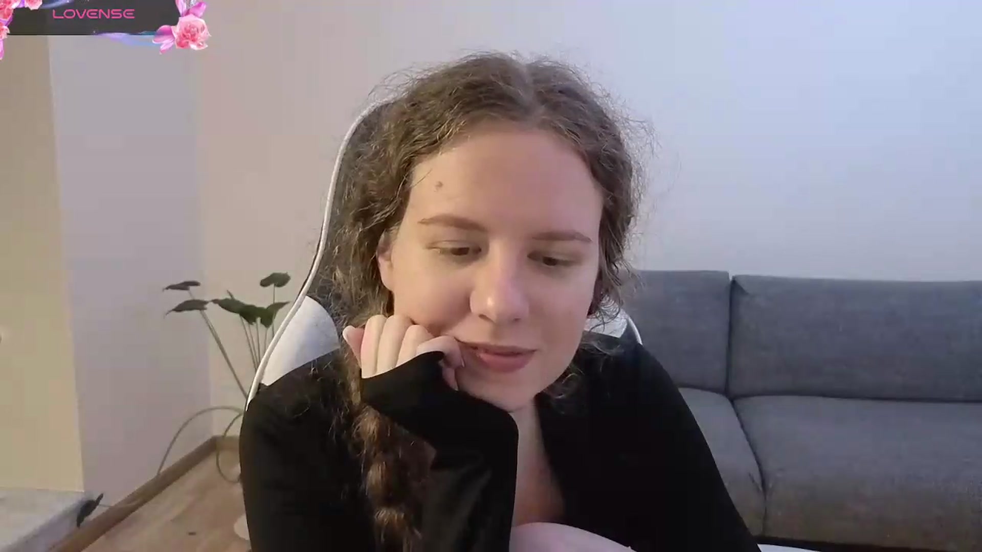 Gallery image thumbnail from BlueFlowerr's myfreecams stream on, 06/22/2026, 20:17 image 19 of 20