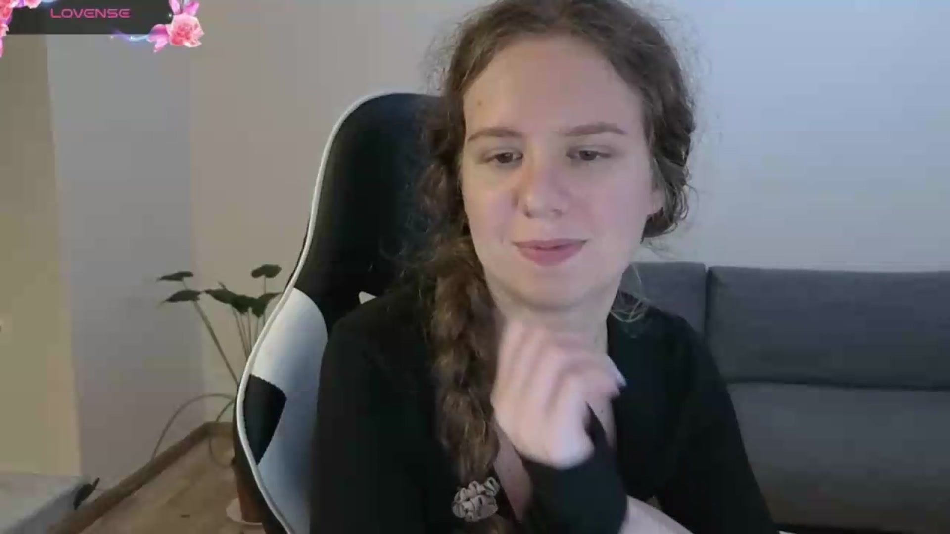 Gallery image thumbnail from BlueFlowerr's myfreecams stream on, 06/22/2026, 20:17 image 13 of 20