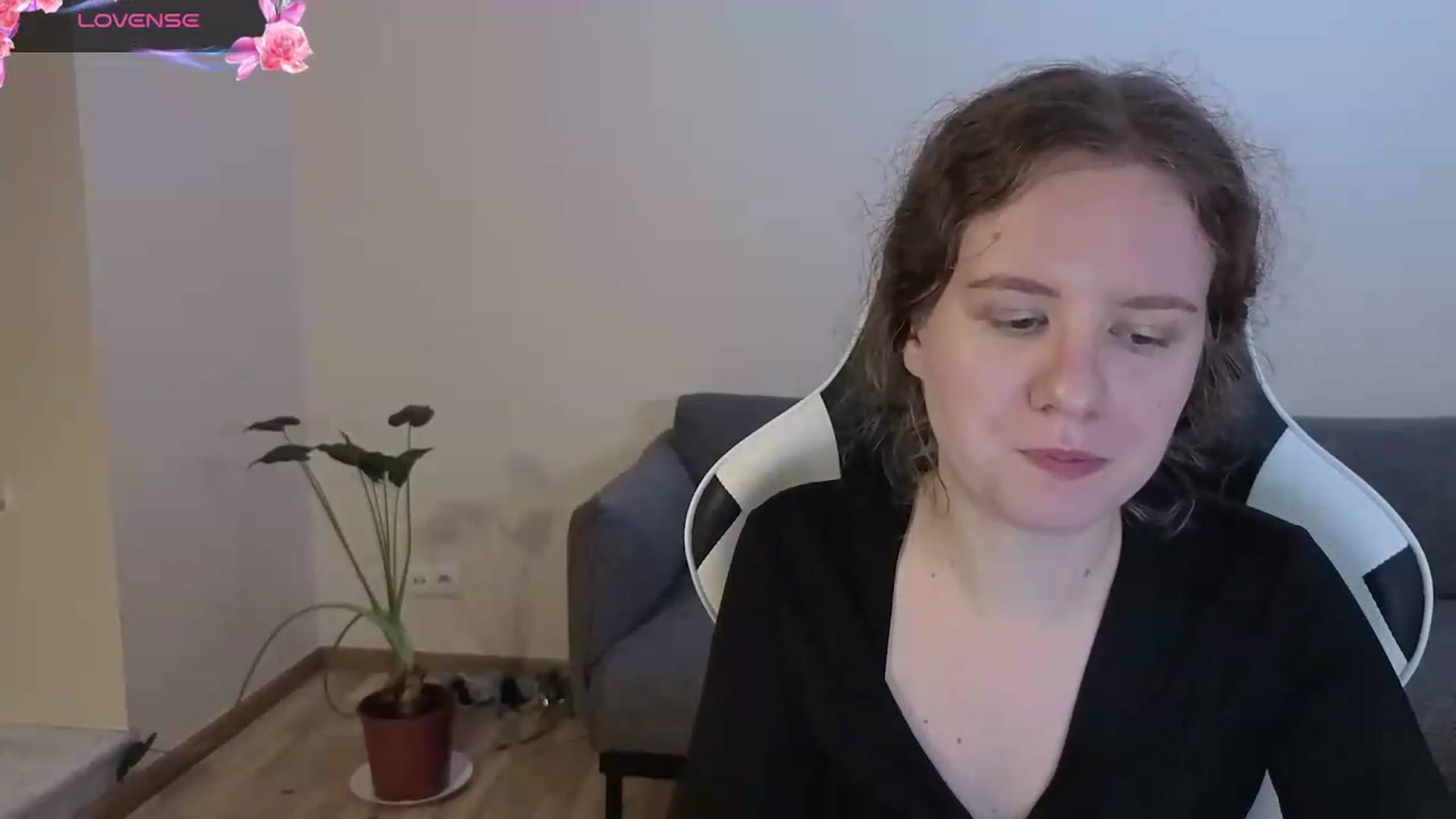 Gallery image thumbnail from BlueFlowerr's myfreecams stream on, 06/22/2026, 21:01 image 12 of 20