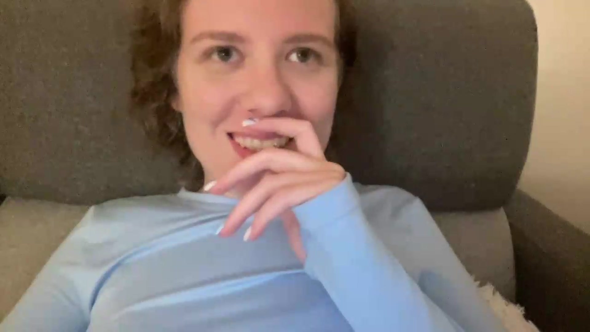 Gallery image thumbnail from BlueFlowerr's myfreecams stream on, 06/23/2026, 24:26 image 15 of 20