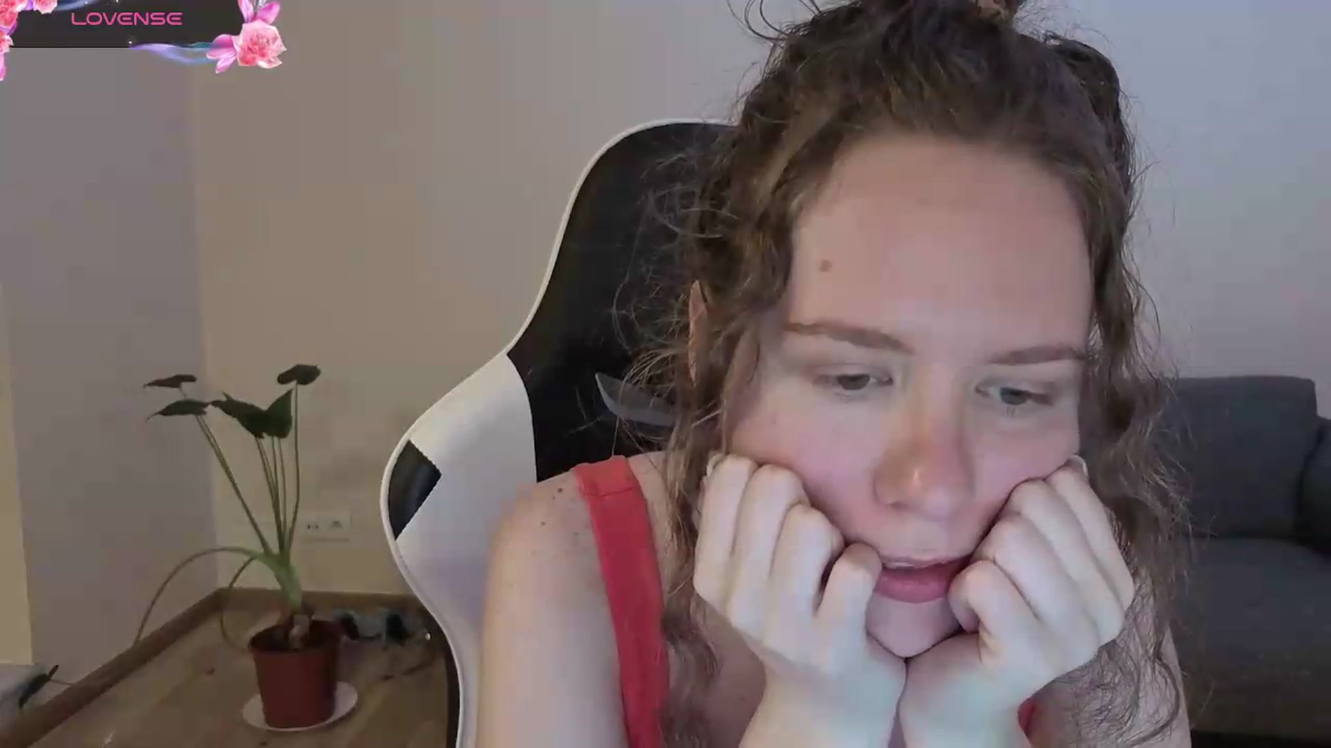 Gallery image thumbnail from BlueFlowerr's myfreecams stream on, 06/23/2026, 18:54 image 18 of 20