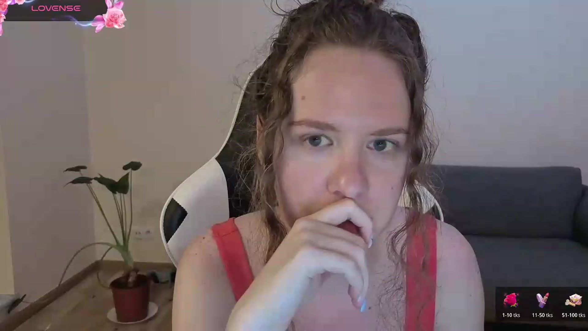 Gallery image thumbnail from BlueFlowerr's myfreecams stream on, 06/23/2026, 18:54 image 19 of 20