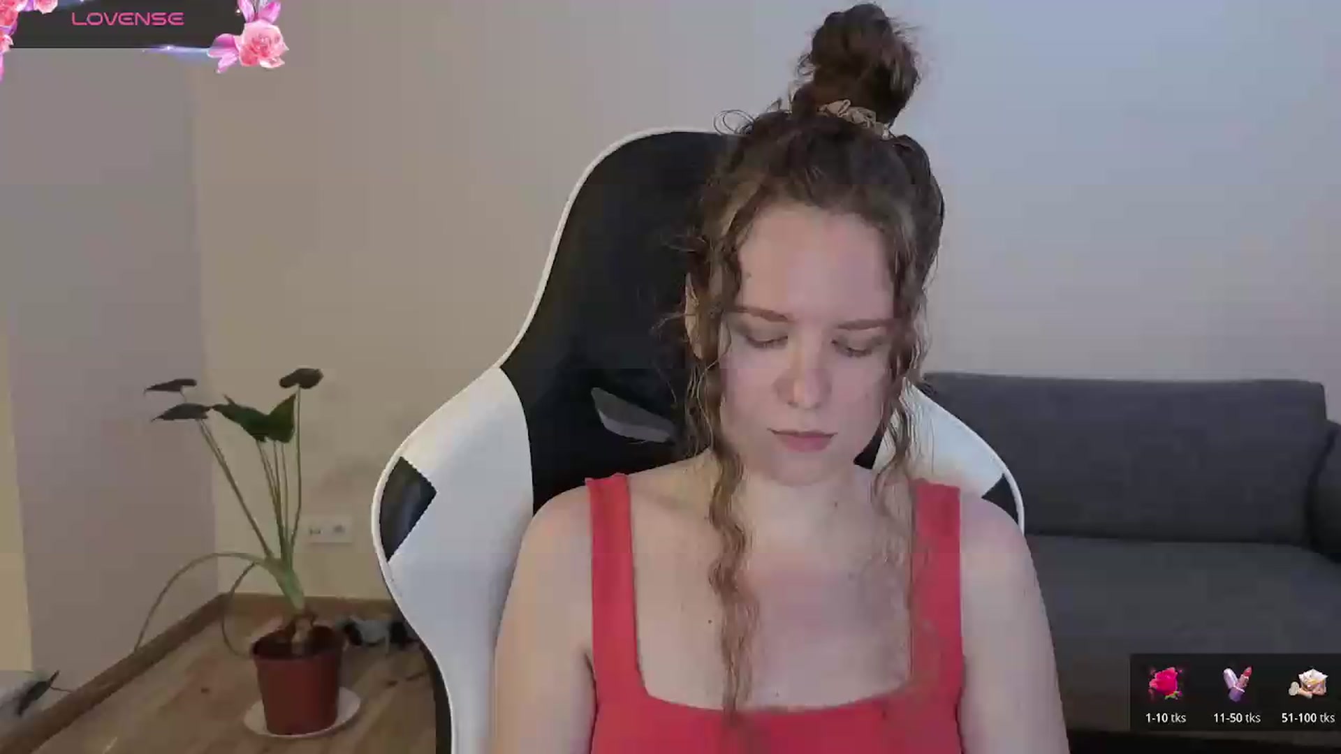 Gallery image thumbnail from BlueFlowerr's myfreecams stream on, 06/23/2026, 18:54 image 1 of 20
