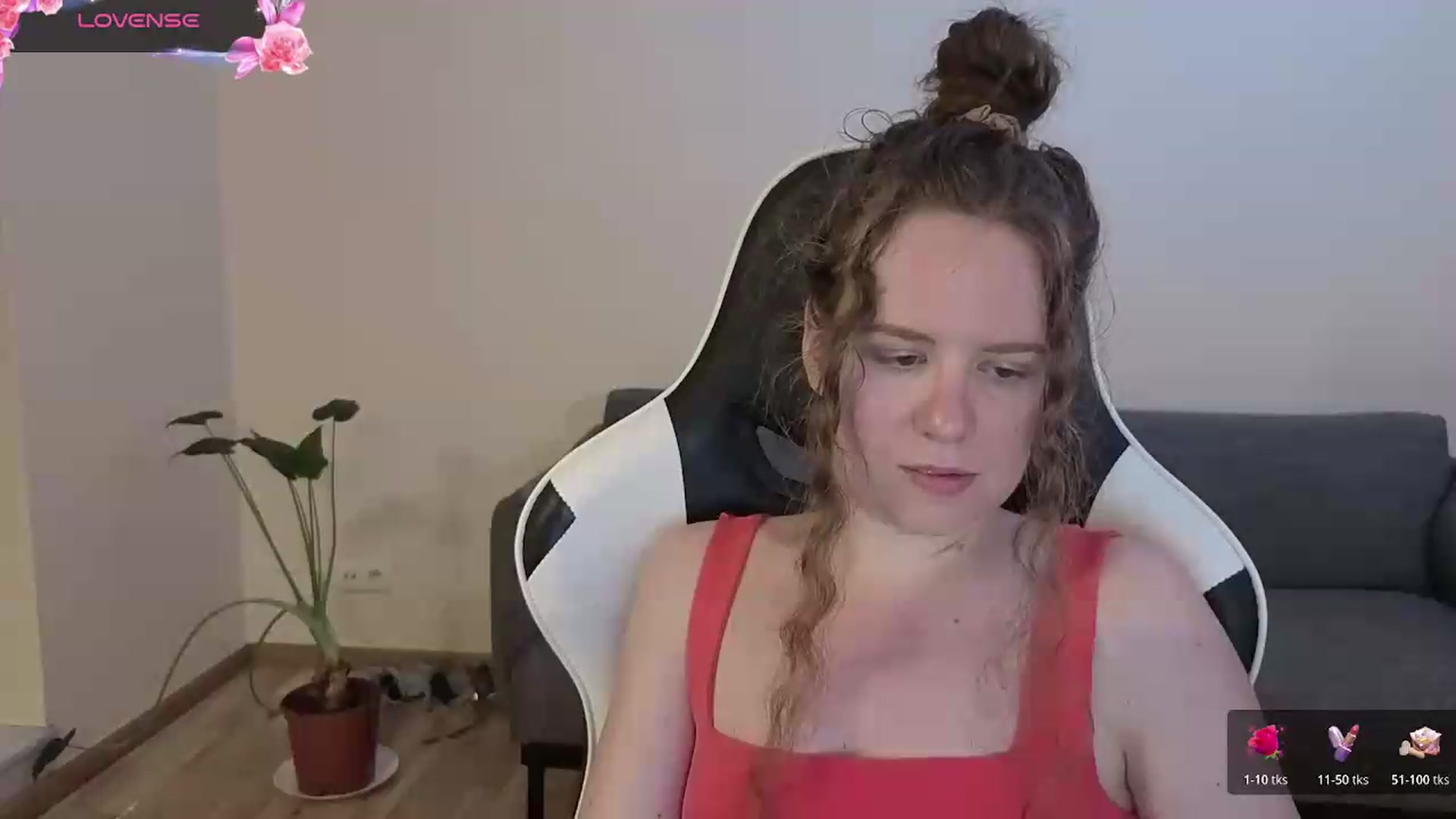 Gallery image thumbnail from BlueFlowerr's myfreecams stream on, 06/23/2026, 20:00 image 5 of 20