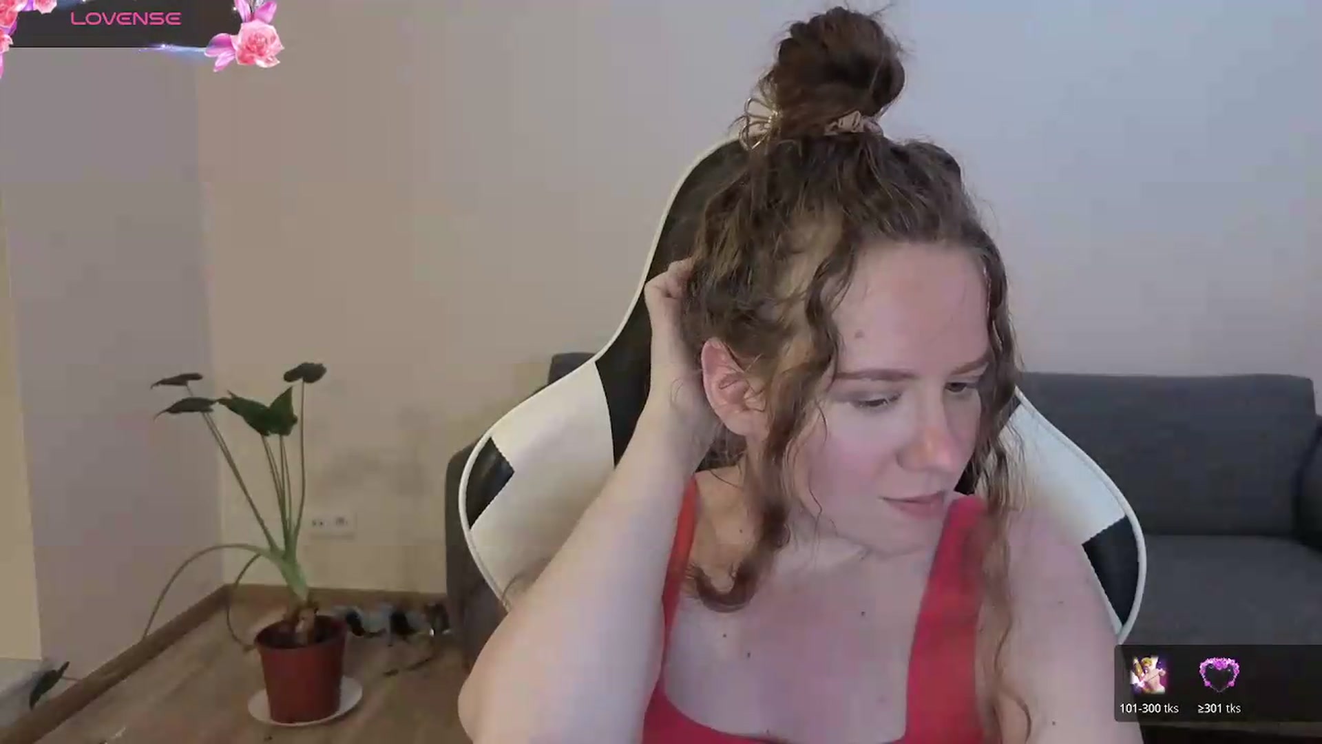 Gallery image thumbnail from BlueFlowerr's myfreecams stream on, 06/23/2026, 20:00 image 4 of 20