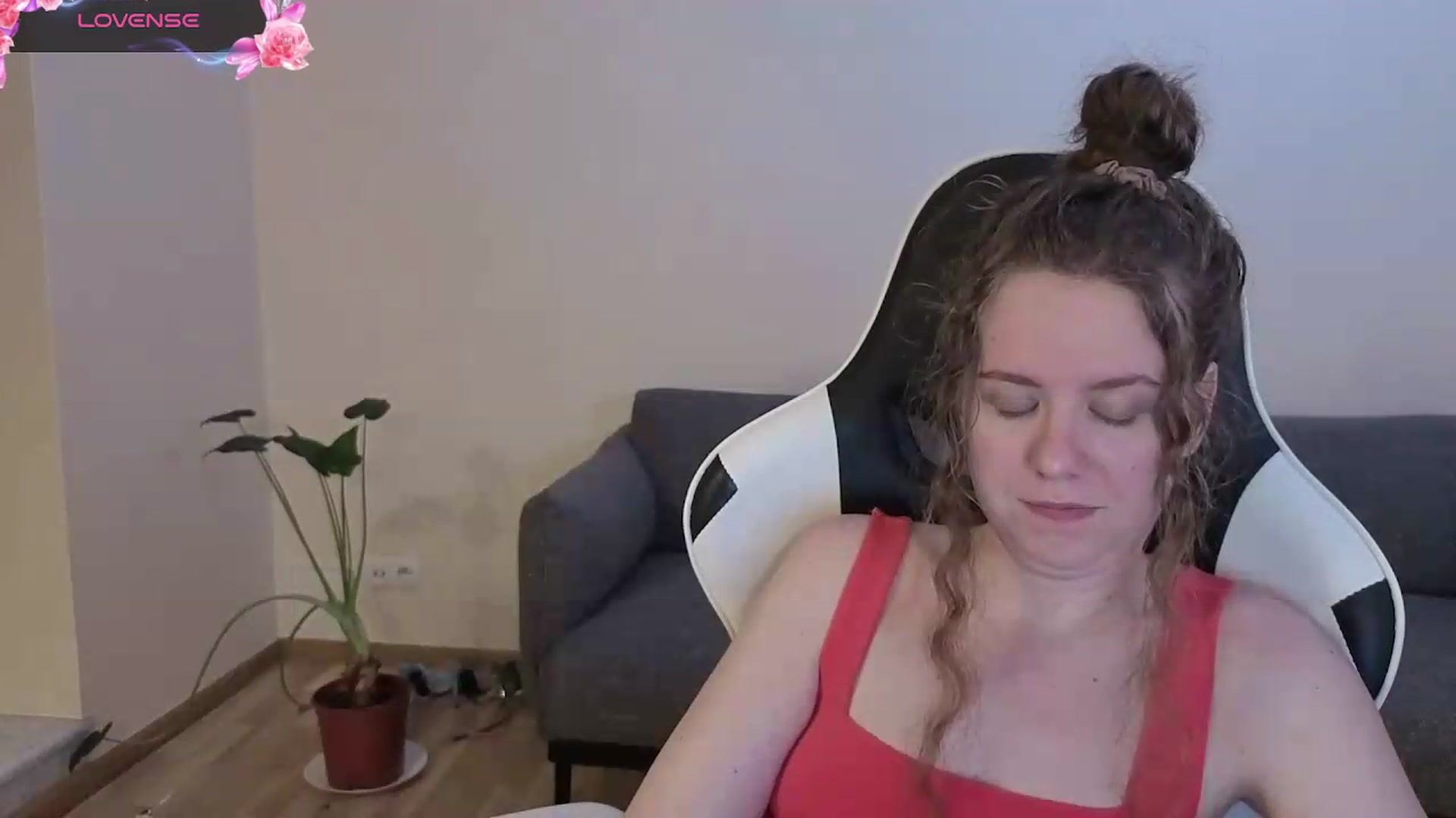 Gallery image thumbnail from BlueFlowerr's myfreecams stream on, 06/23/2026, 21:10 image 17 of 20