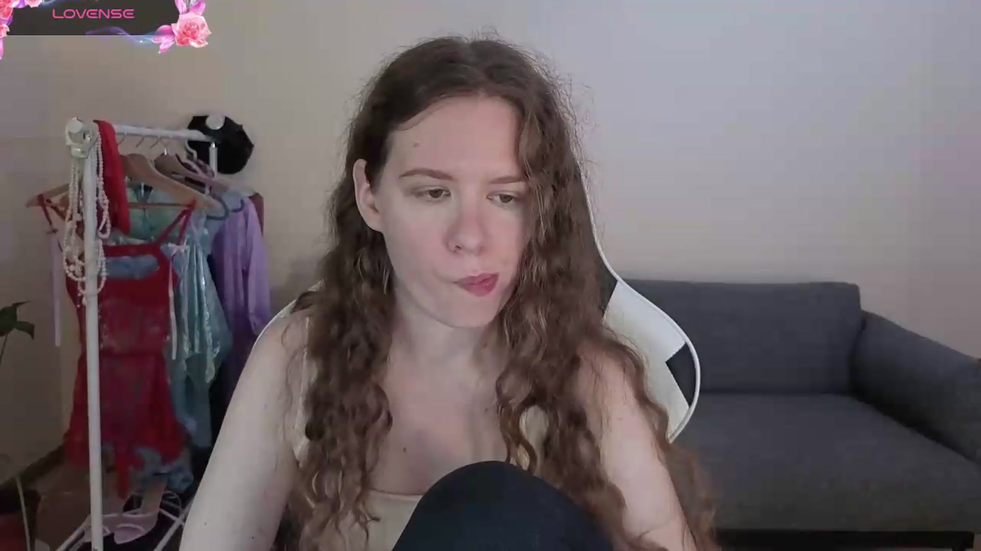 Gallery image thumbnail from BlueFlowerr's myfreecams stream on, 06/25/2026, 19:40 image 4 of 20