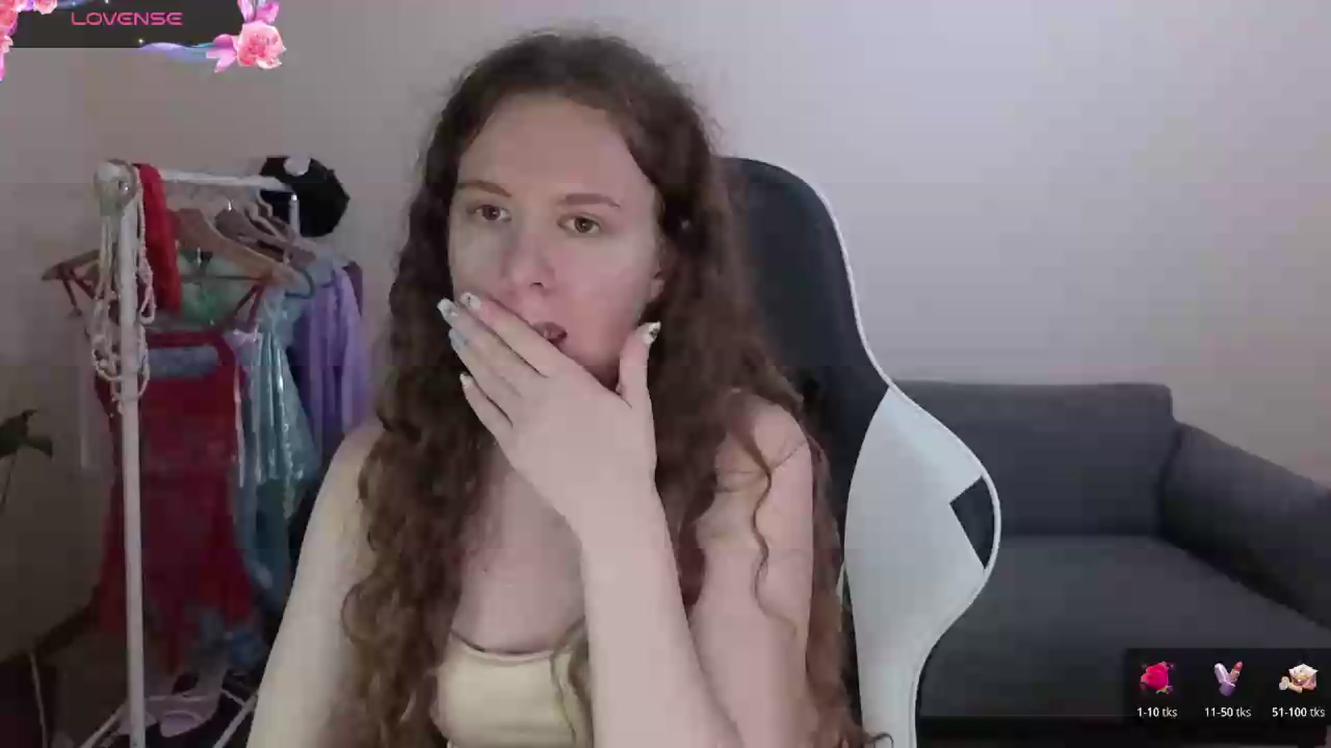 Gallery image thumbnail from BlueFlowerr's myfreecams stream on, 06/25/2026, 19:40 image 9 of 20