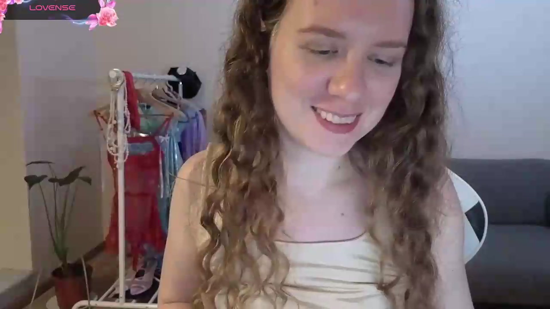 Gallery image thumbnail from BlueFlowerr's myfreecams stream on, 06/25/2026, 20:03 image 15 of 20