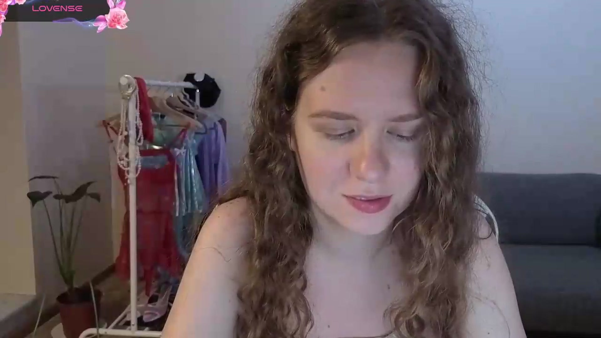 Gallery image thumbnail from BlueFlowerr's myfreecams stream on, 06/25/2026, 20:03 image 10 of 20