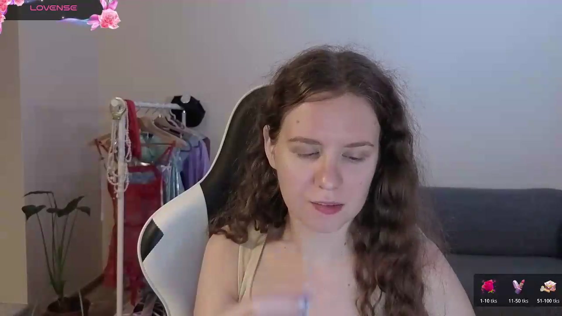 Gallery image thumbnail from BlueFlowerr's myfreecams stream on, 06/25/2026, 21:36 image 3 of 20