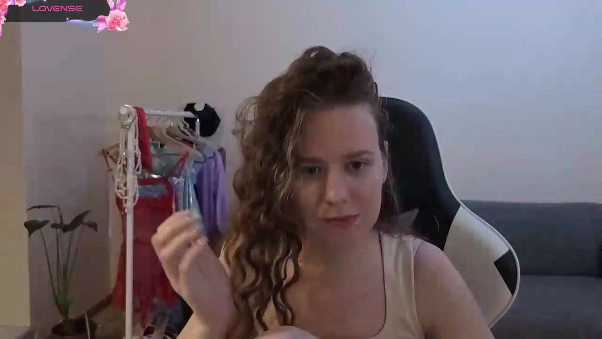 Gallery image thumbnail from BlueFlowerr's myfreecams stream on, 06/25/2026, 21:36 image 17 of 20