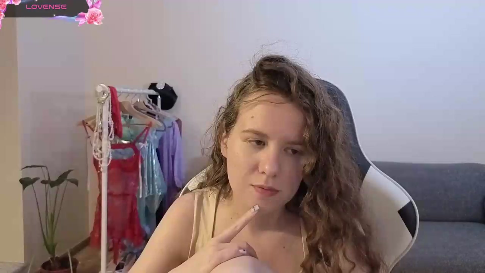 Gallery image thumbnail from BlueFlowerr's myfreecams stream on, 06/25/2026, 21:36 image 11 of 20