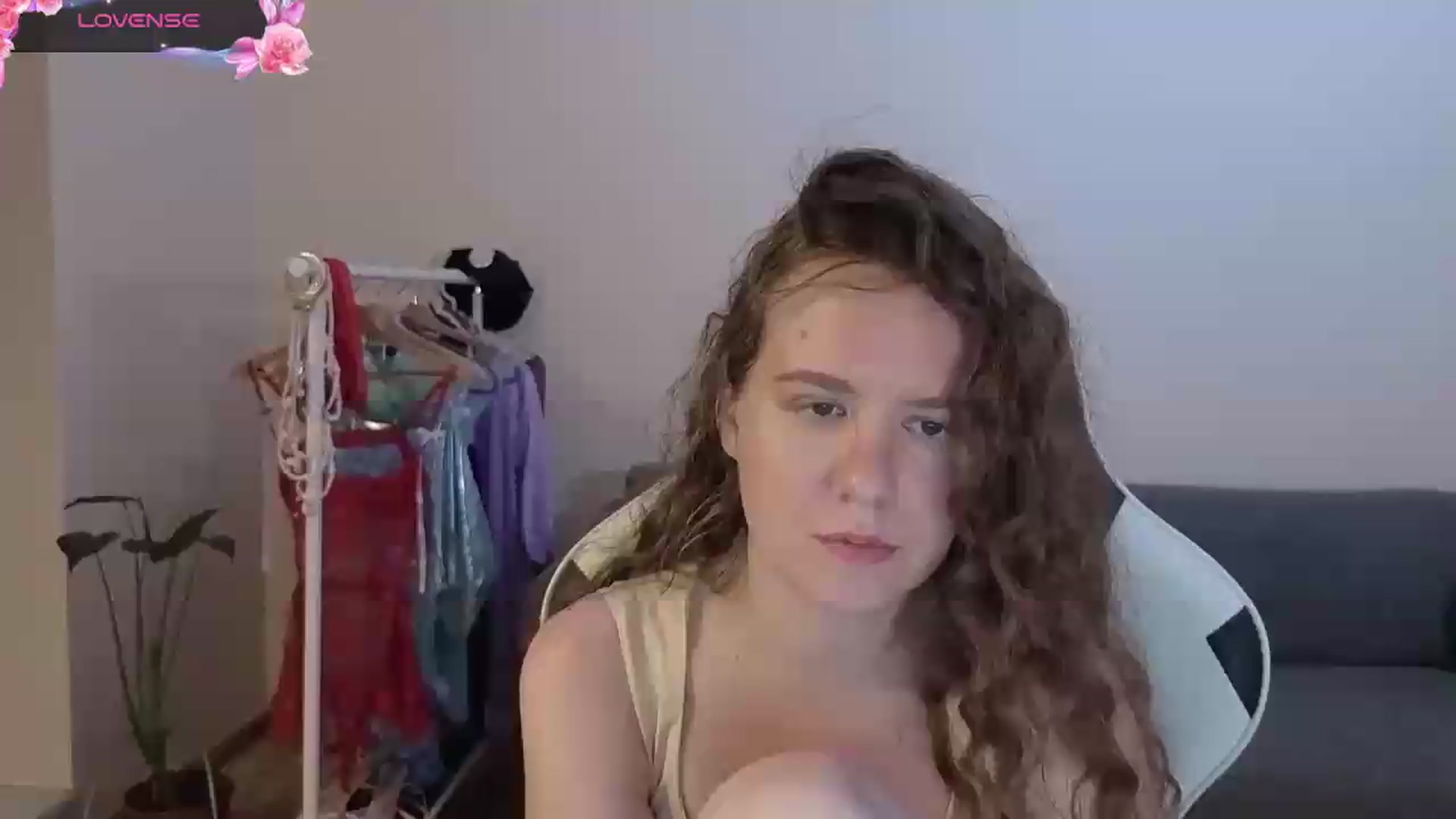 Gallery image thumbnail from BlueFlowerr's myfreecams stream on, 06/25/2026, 21:36 image 15 of 20