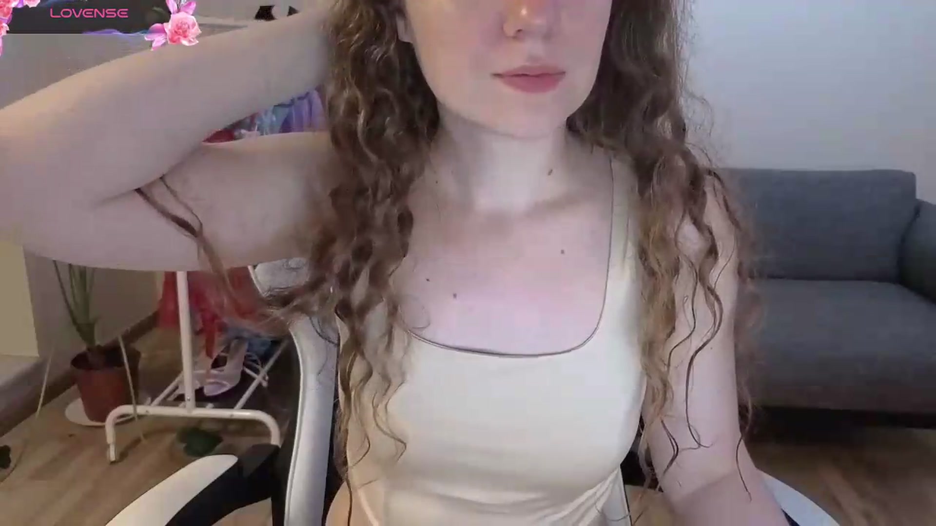 Gallery image thumbnail from BlueFlowerr's myfreecams stream on, 06/25/2026, 23:08 image 13 of 20
