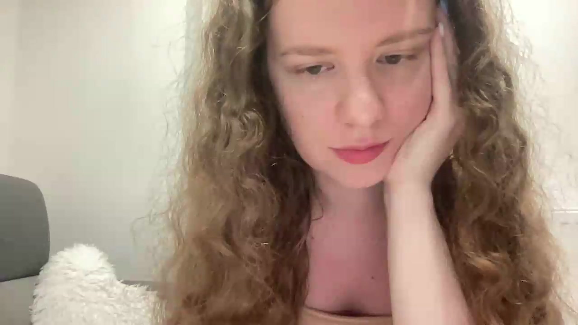 Gallery image thumbnail from BlueFlowerr's myfreecams stream on, 06/26/2026, 02:09 image 18 of 20