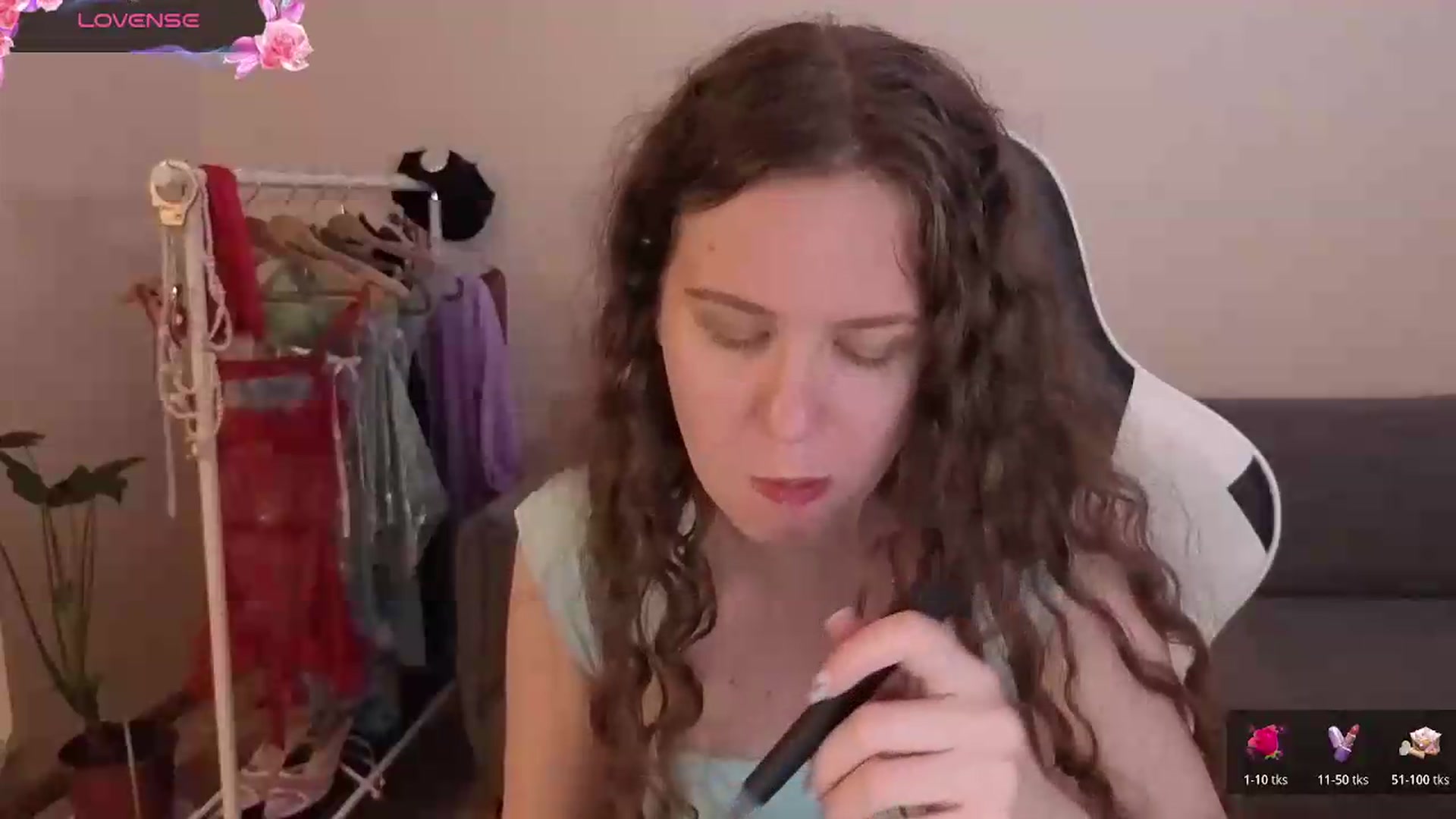 Gallery image thumbnail from BlueFlowerr's myfreecams stream on, 06/26/2026, 19:00 image 2 of 20