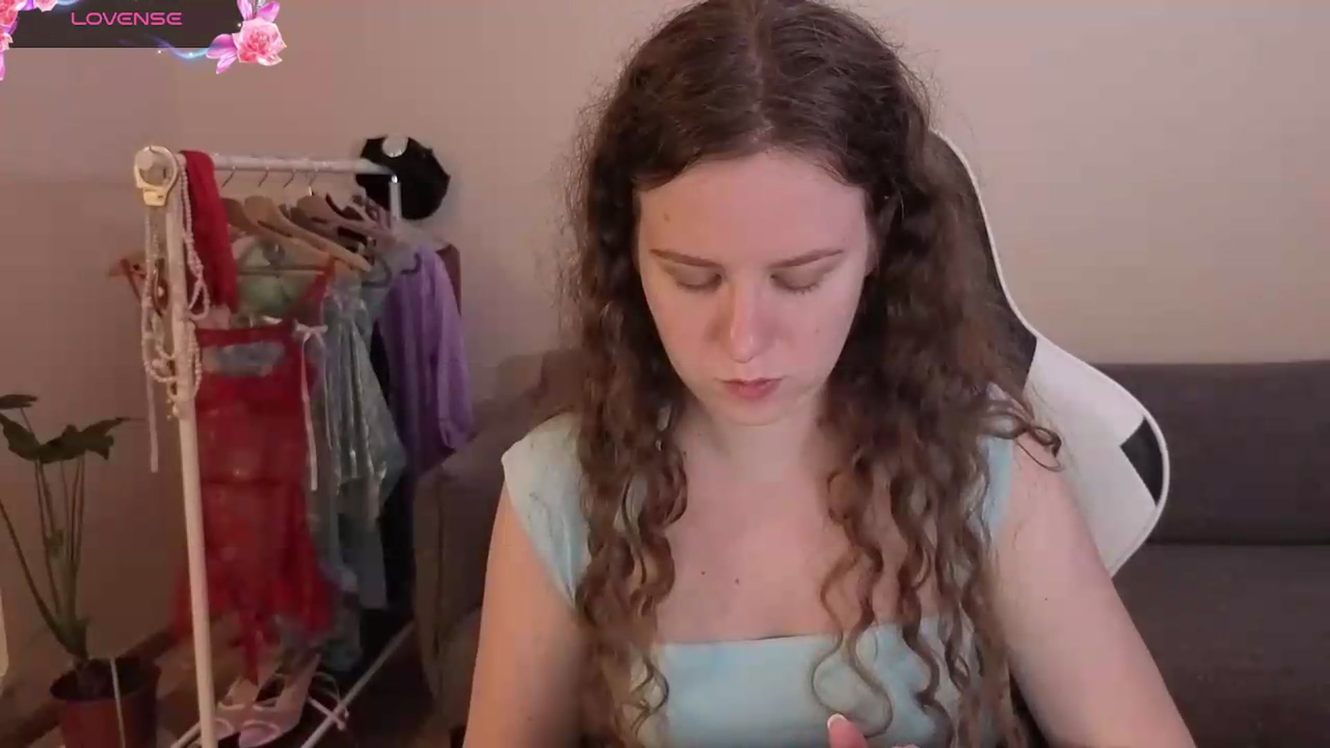 Gallery image thumbnail from BlueFlowerr's myfreecams stream on, 06/26/2026, 19:00 image 3 of 20
