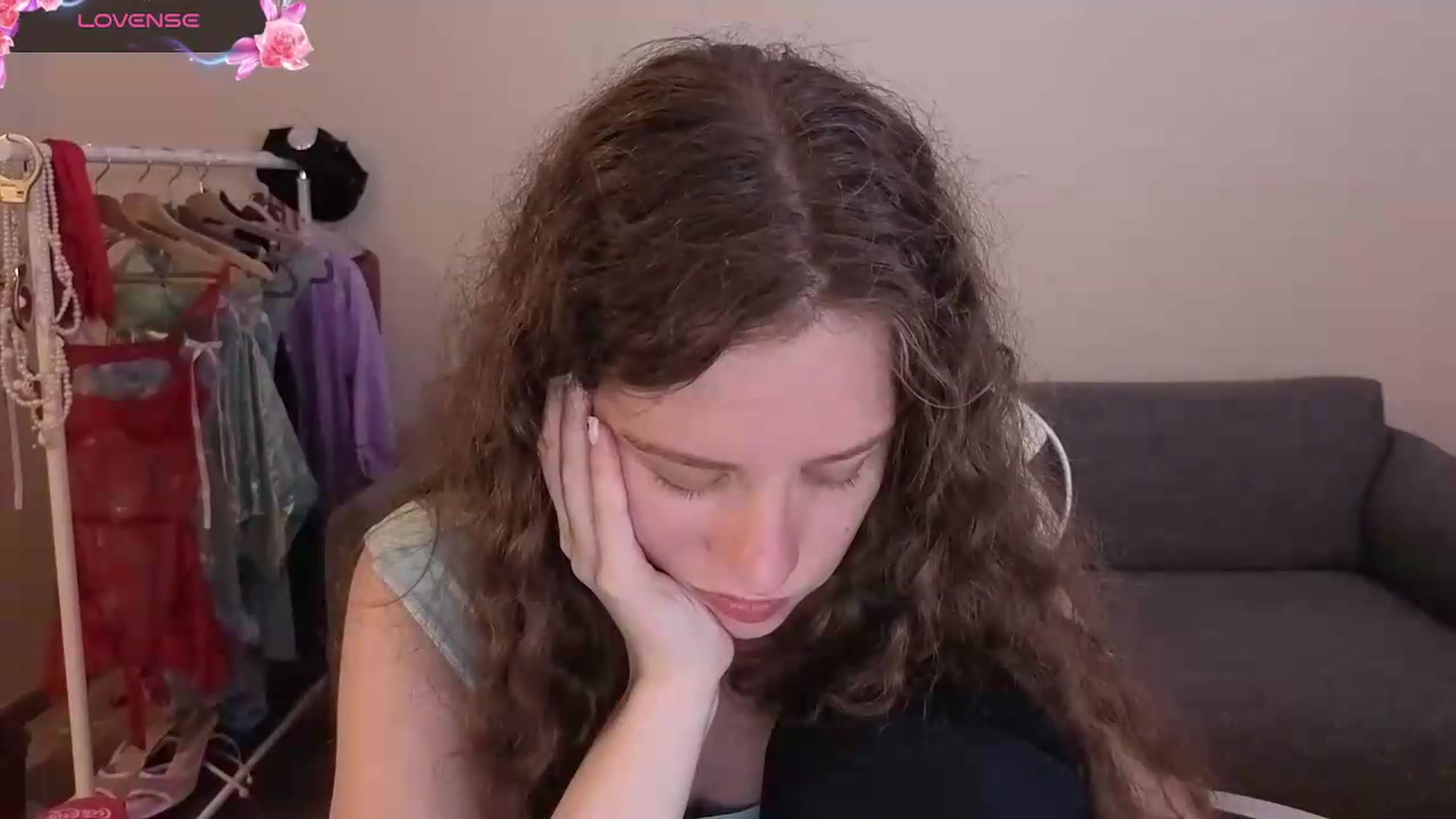 Gallery image thumbnail from BlueFlowerr's myfreecams stream on, 06/26/2026, 19:00 image 12 of 20