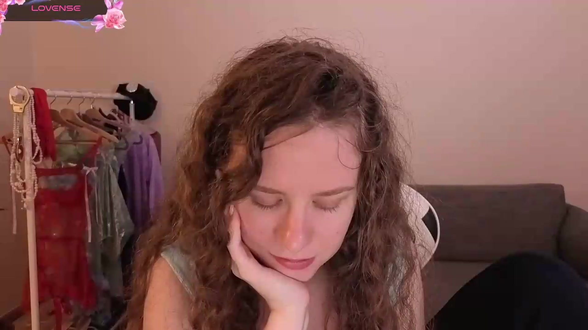 Gallery image thumbnail from BlueFlowerr's myfreecams stream on, 06/26/2026, 20:19 image 7 of 20