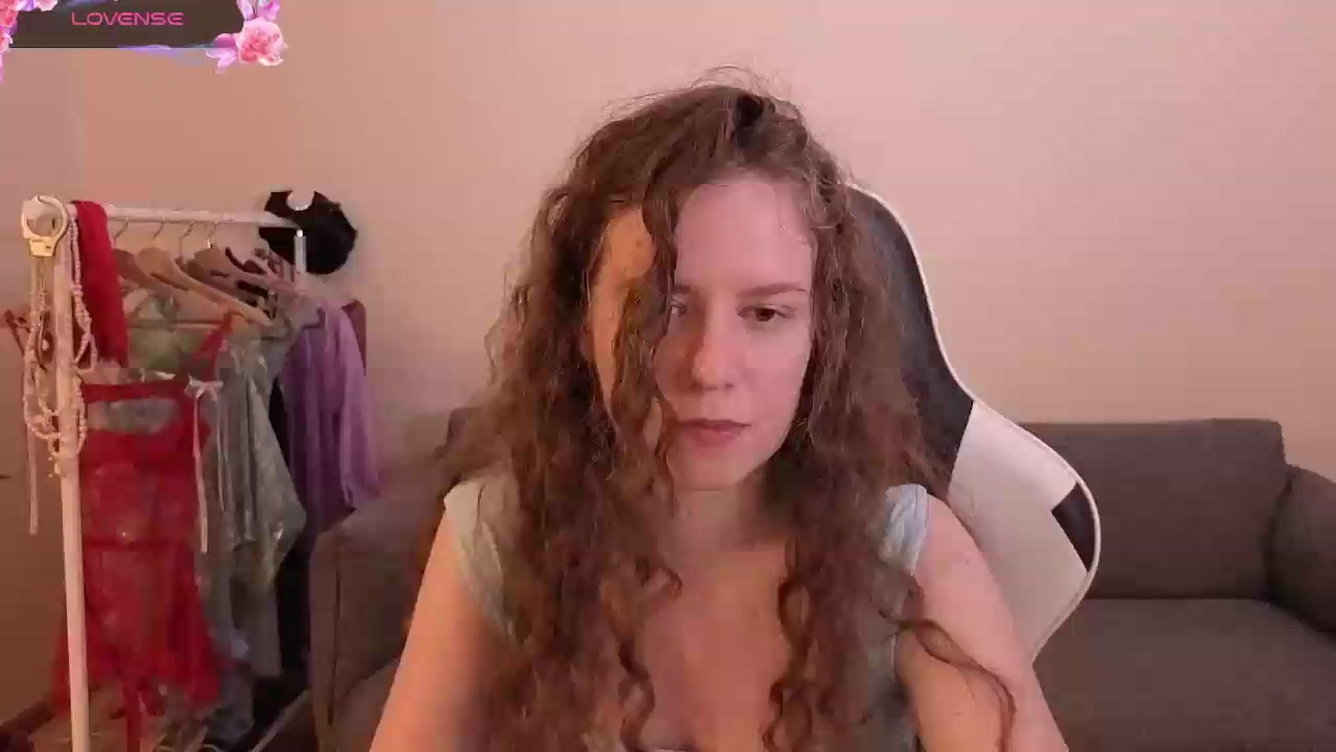 Gallery image thumbnail from BlueFlowerr's myfreecams stream on, 06/26/2026, 20:19 image 13 of 20