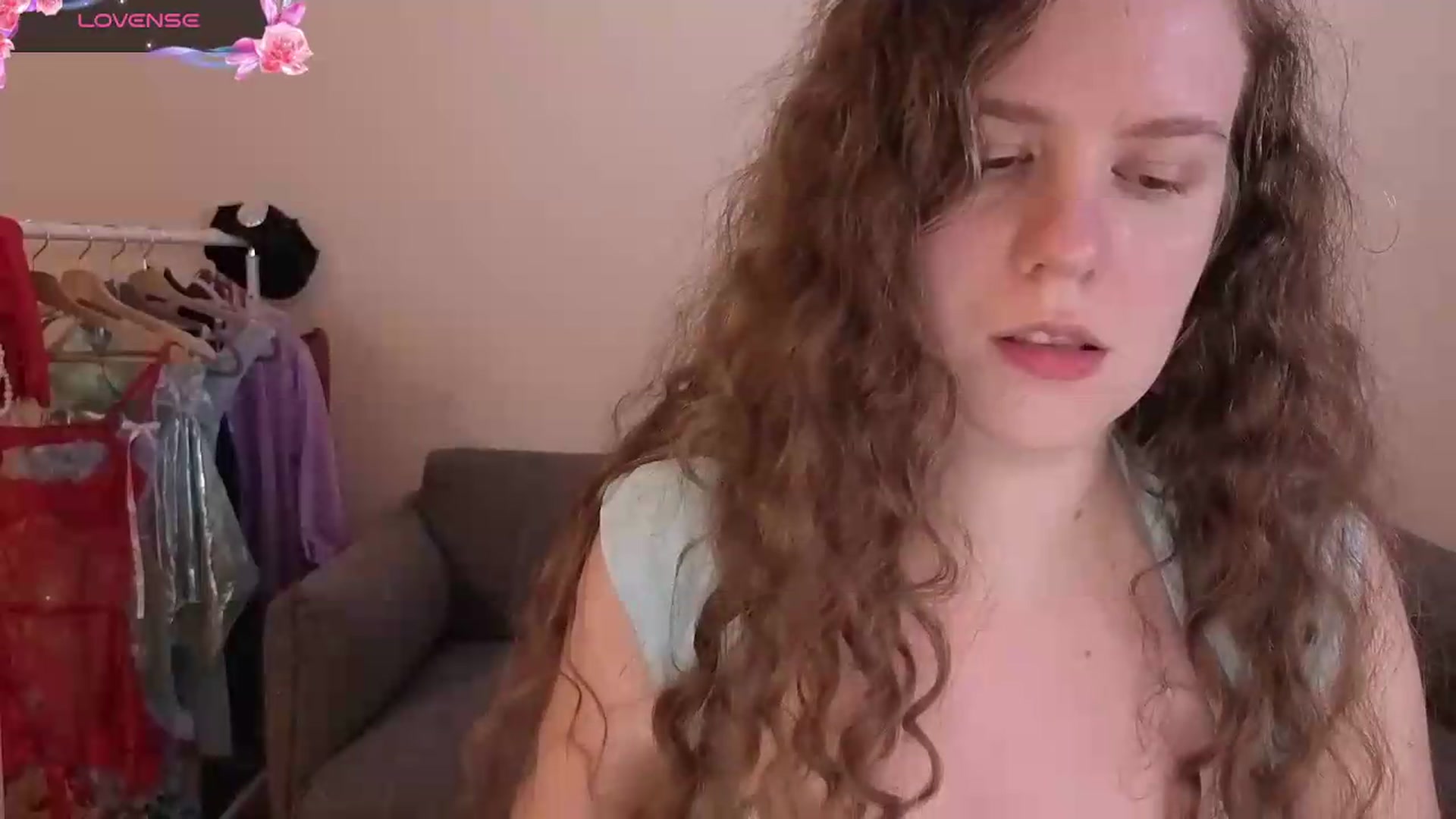 Gallery image thumbnail from BlueFlowerr's myfreecams stream on, 06/26/2026, 21:10 image 15 of 20
