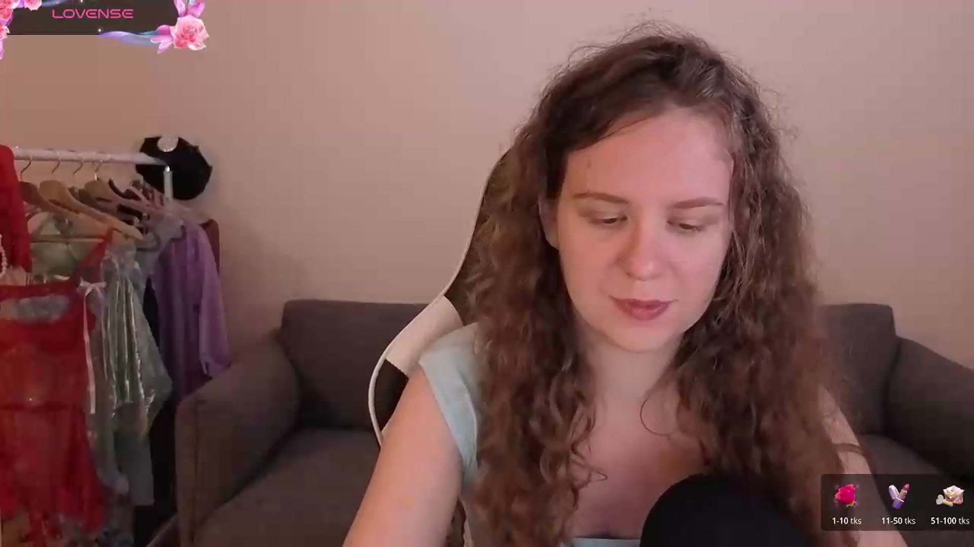 Gallery image thumbnail from BlueFlowerr's myfreecams stream on, 06/26/2026, 21:10 image 5 of 20