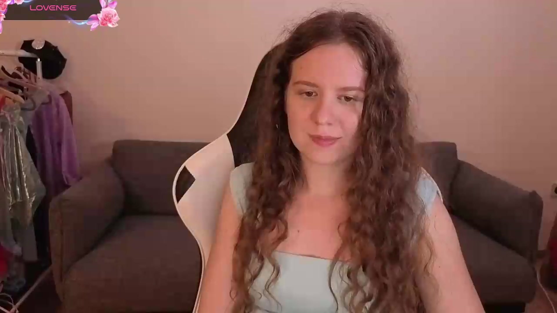 Gallery image thumbnail from BlueFlowerr's myfreecams stream on, 06/26/2026, 22:26 image 2 of 20