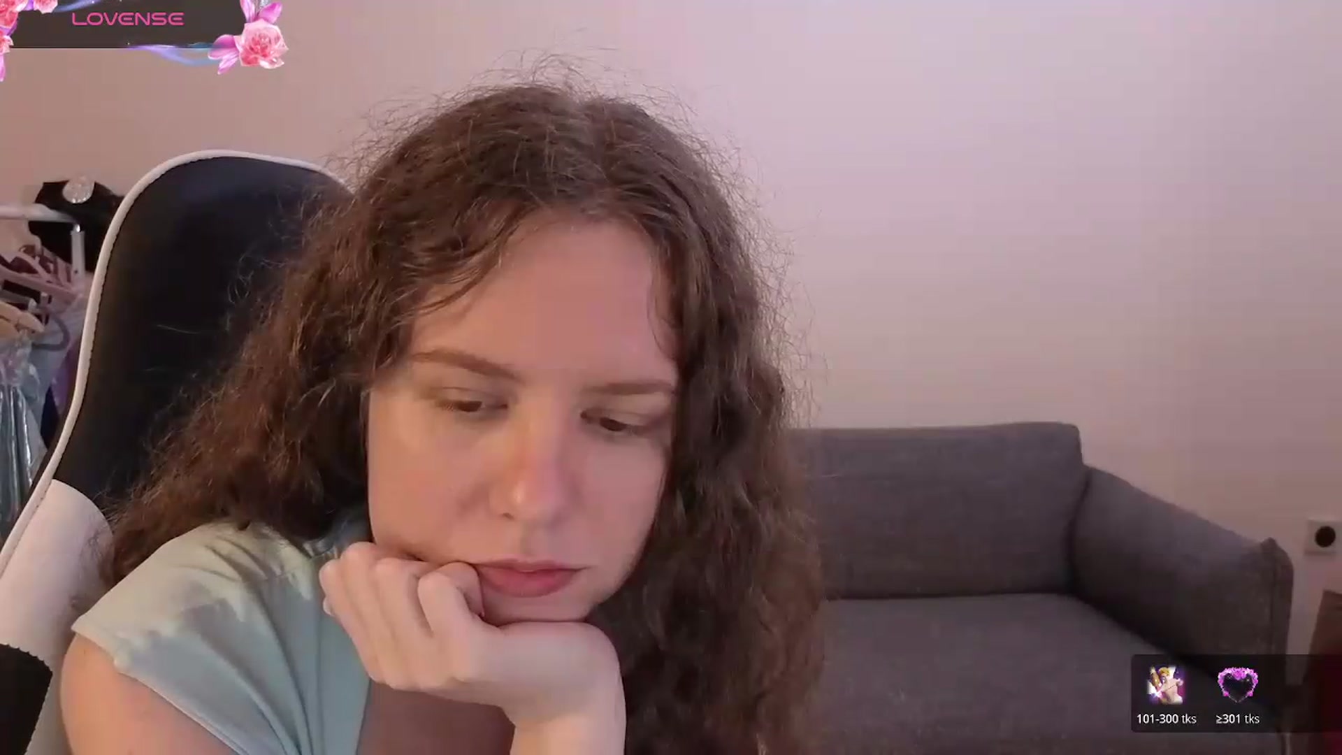 Gallery image thumbnail from BlueFlowerr's myfreecams stream on, 06/26/2026, 22:26 image 17 of 20