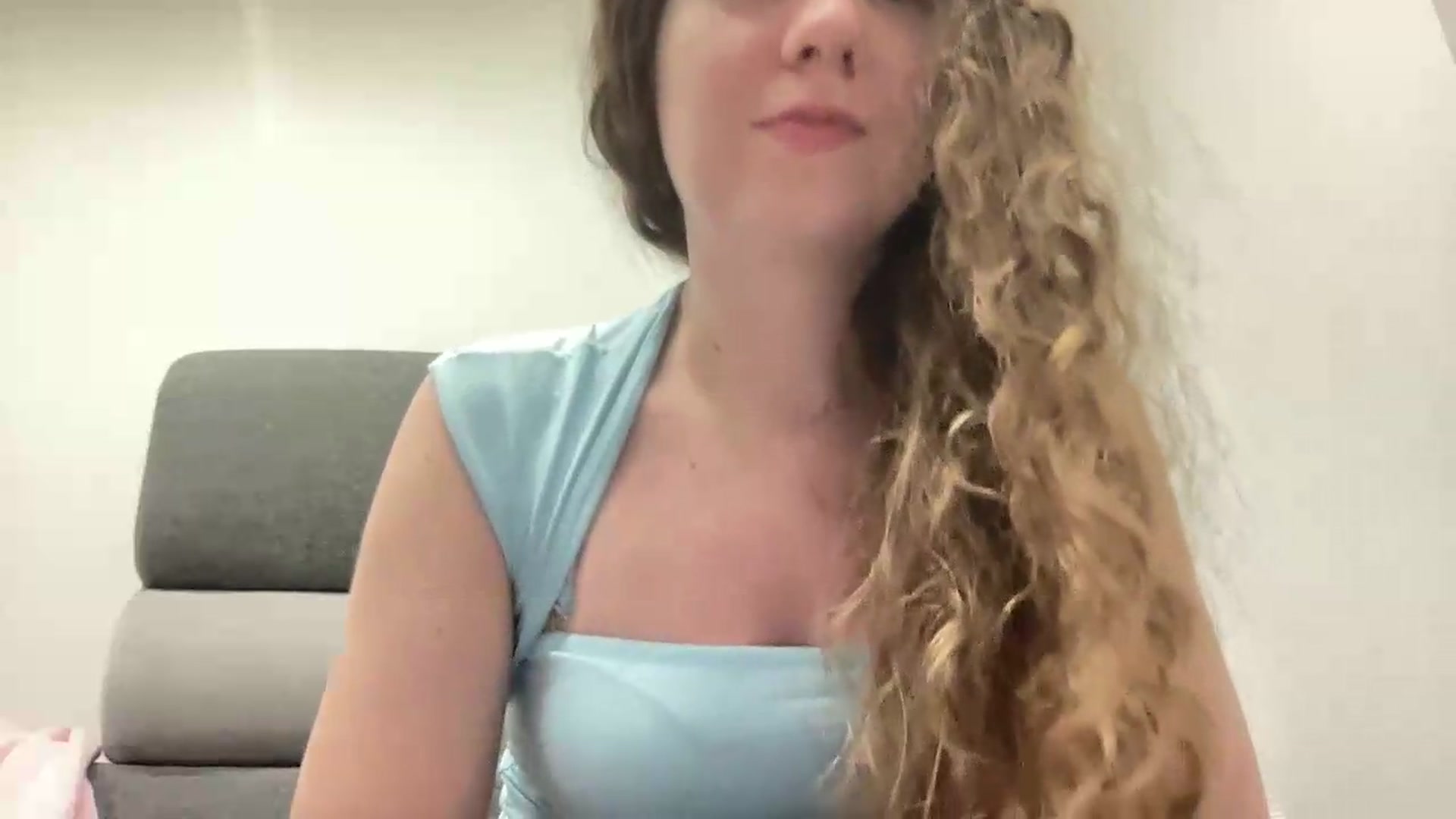 Gallery image thumbnail from BlueFlowerr's myfreecams stream on, 06/27/2026, 24:01 image 3 of 20