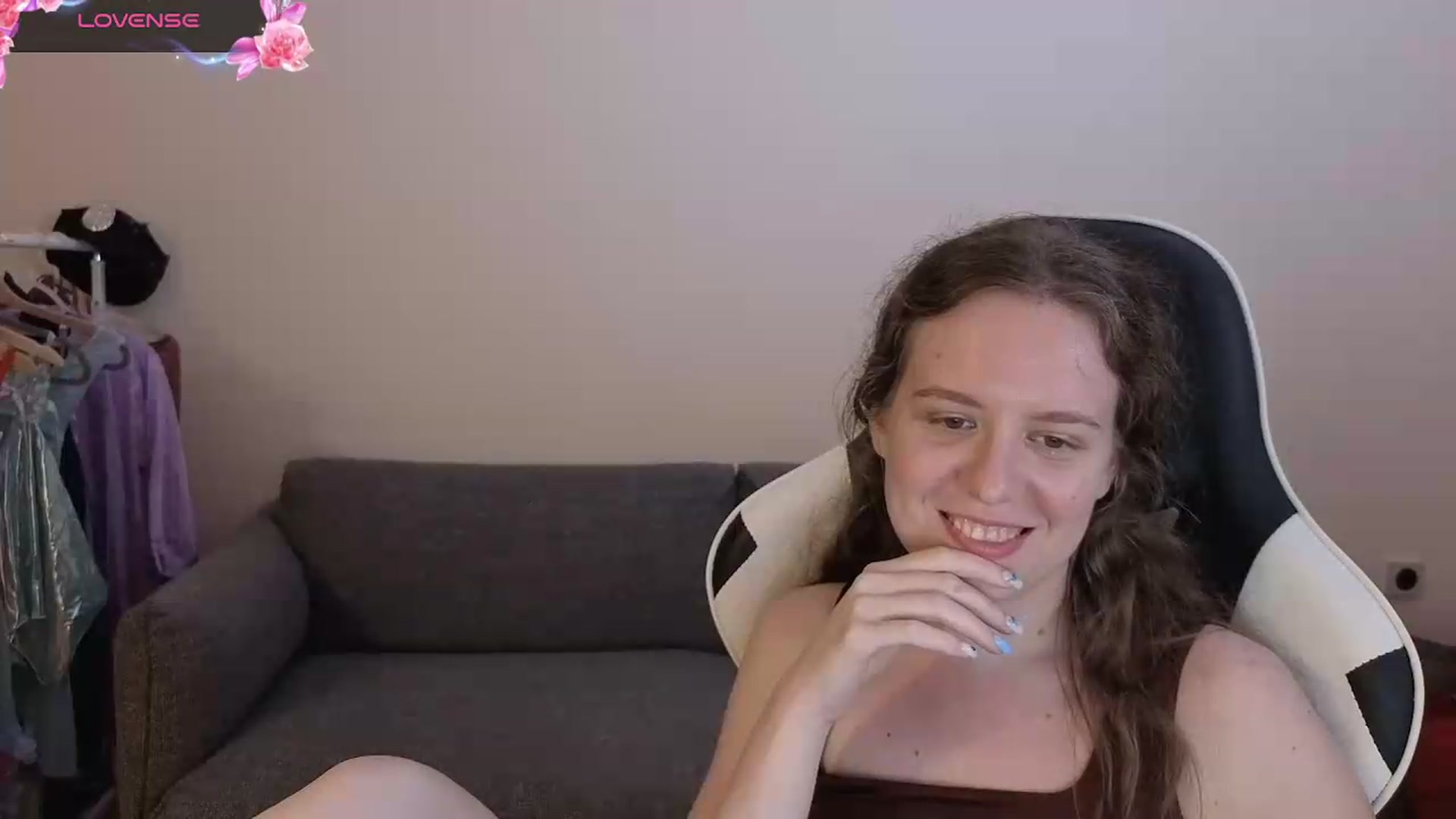 Gallery image thumbnail from BlueFlowerr's myfreecams stream on, 06/27/2026, 20:34 image 17 of 20
