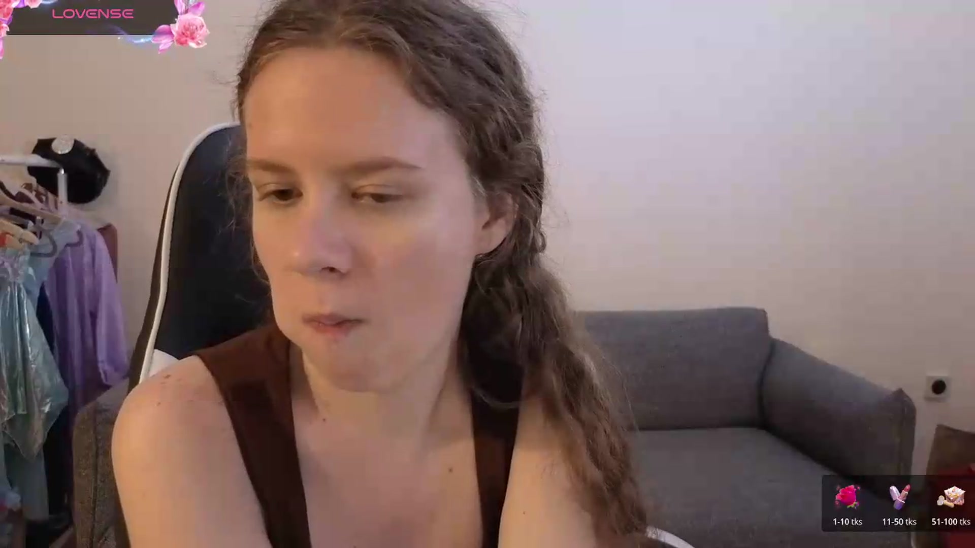 Gallery image thumbnail from BlueFlowerr's myfreecams stream on, 06/27/2026, 20:34 image 5 of 20