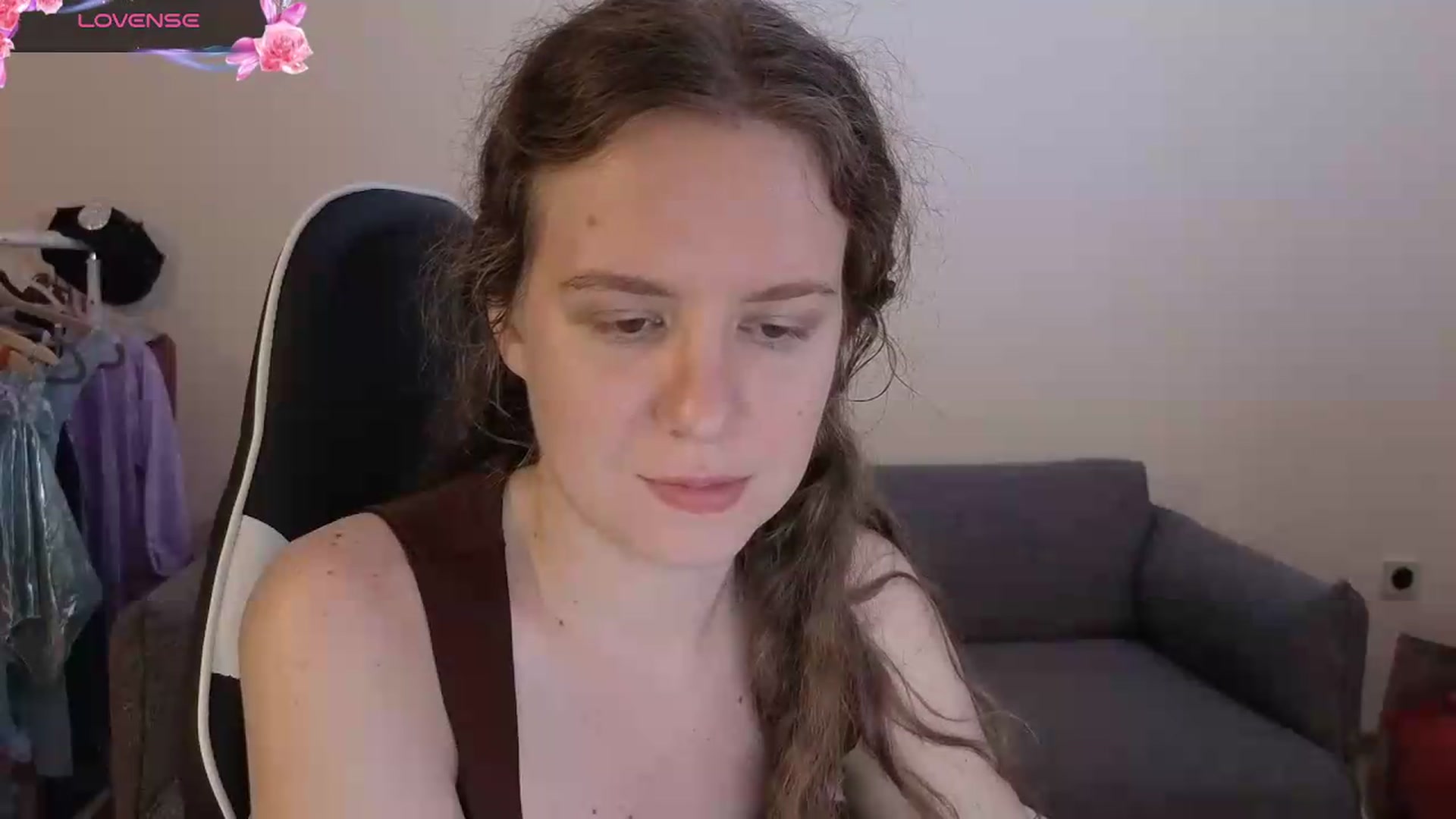 Gallery image thumbnail from BlueFlowerr's myfreecams stream on, 06/27/2026, 20:34 image 6 of 20