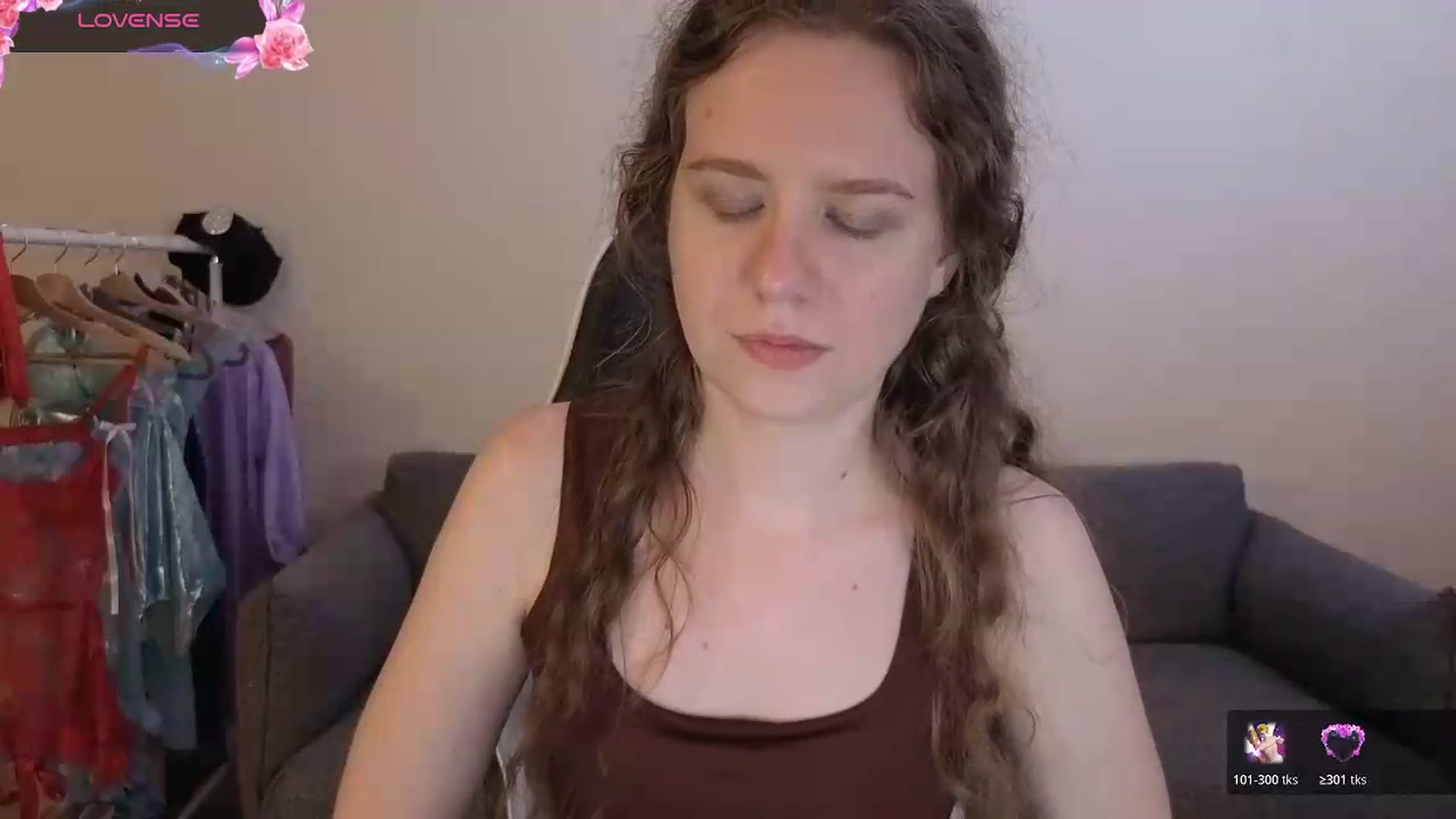 Gallery image thumbnail from BlueFlowerr's myfreecams stream on, 06/27/2026, 21:29 image 18 of 20
