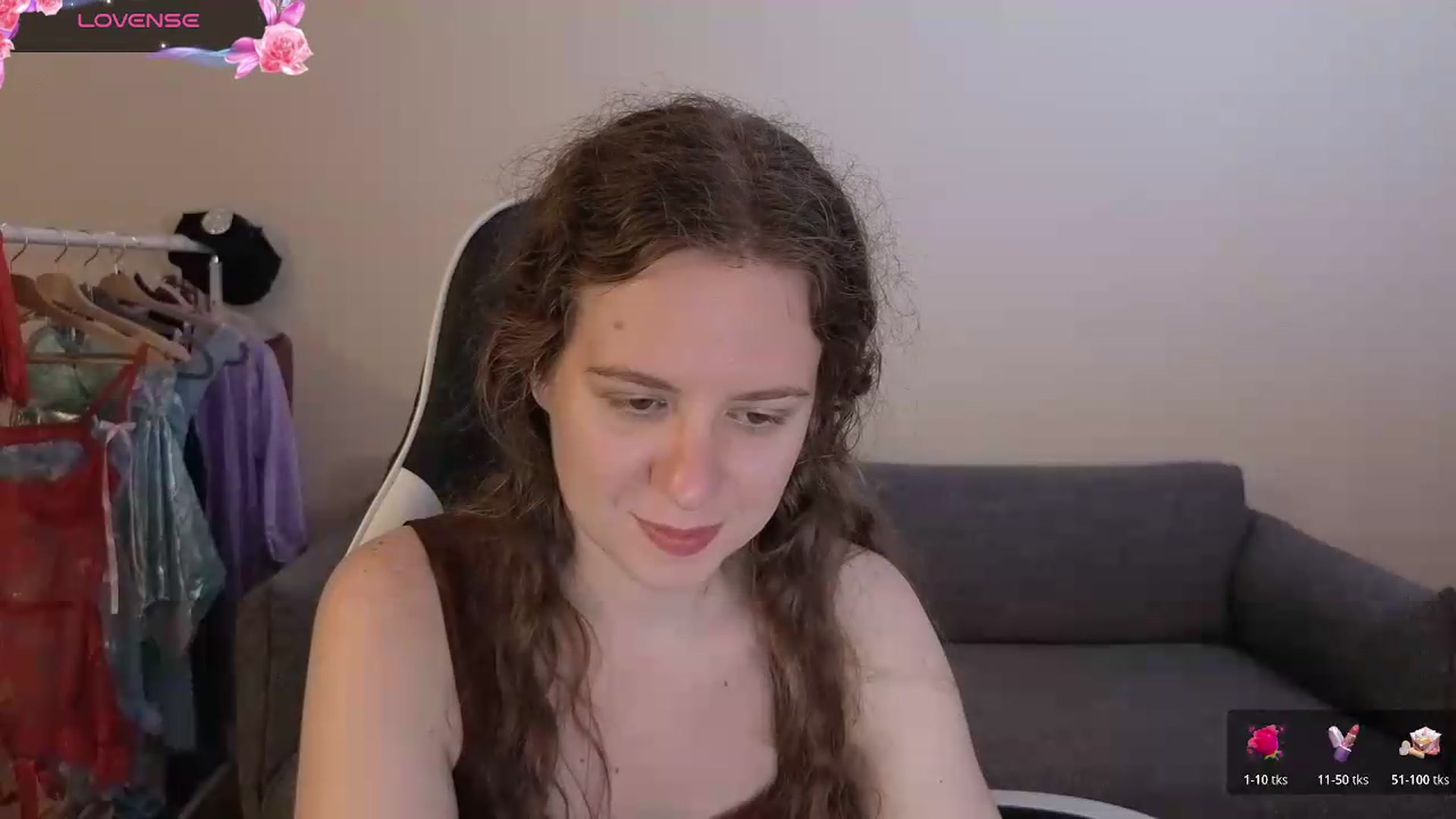 Gallery image thumbnail from BlueFlowerr's myfreecams stream on, 06/27/2026, 21:29 image 15 of 20