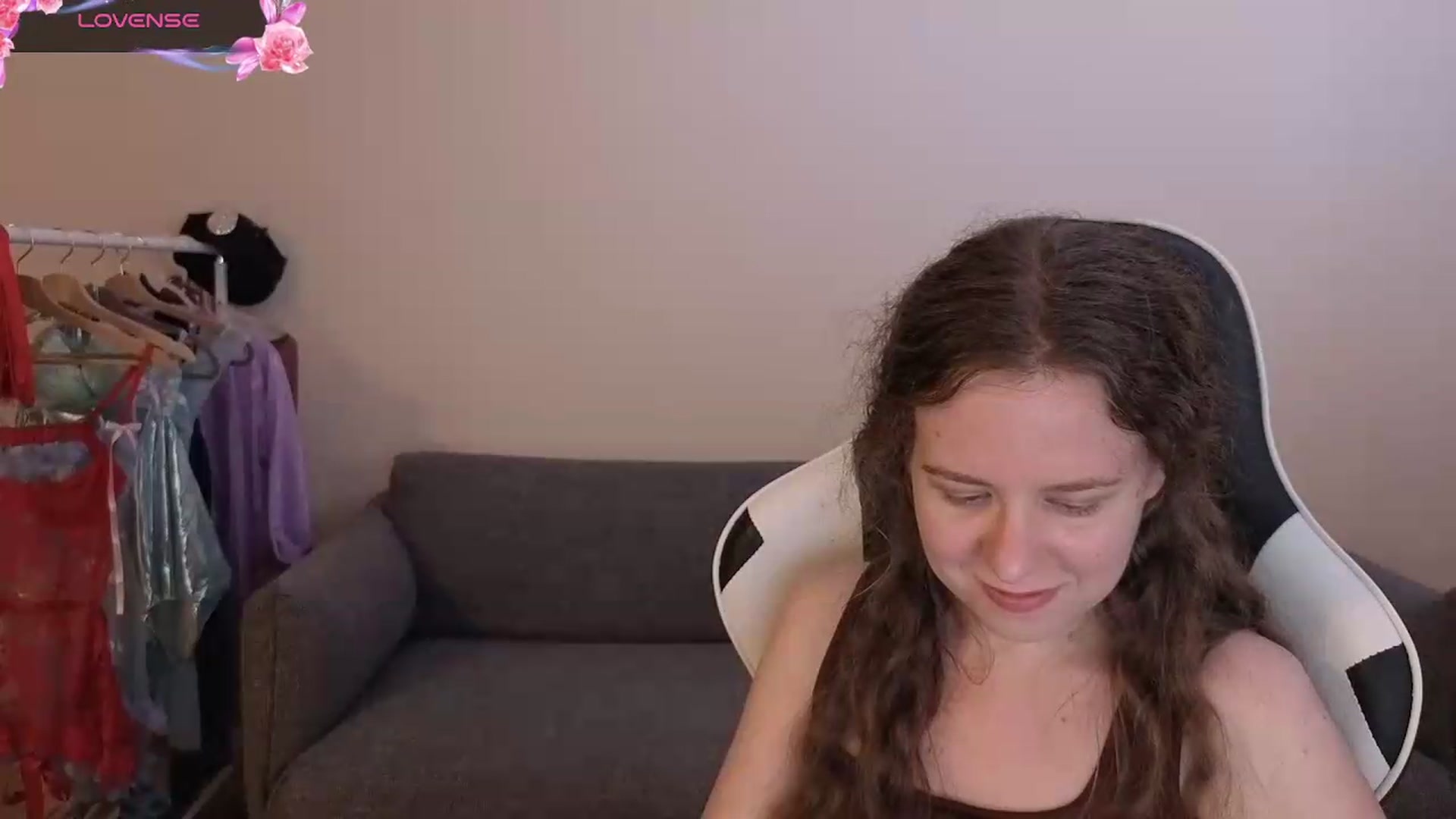 Gallery image thumbnail from BlueFlowerr's myfreecams stream on, 06/27/2026, 23:04 image 18 of 20
