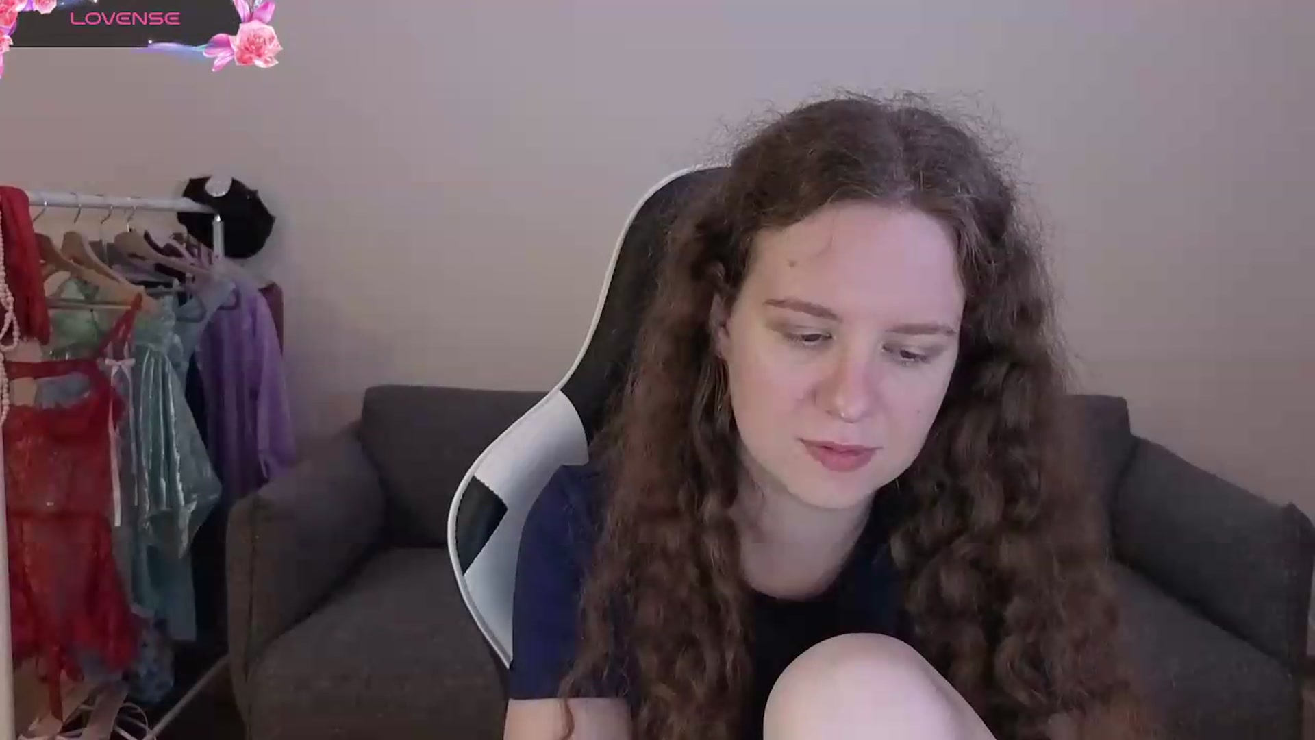 Gallery image thumbnail from BlueFlowerr's myfreecams stream on, 06/28/2026, 18:18 image 4 of 20
