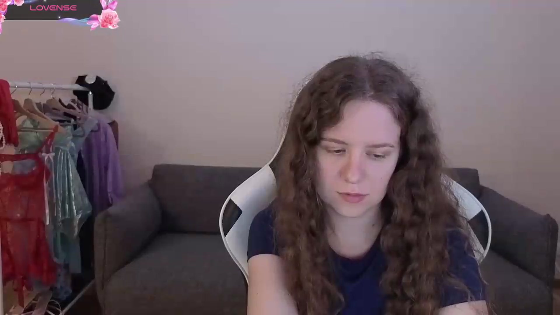 Gallery image thumbnail from BlueFlowerr's myfreecams stream on, 06/28/2026, 18:18 image 16 of 20