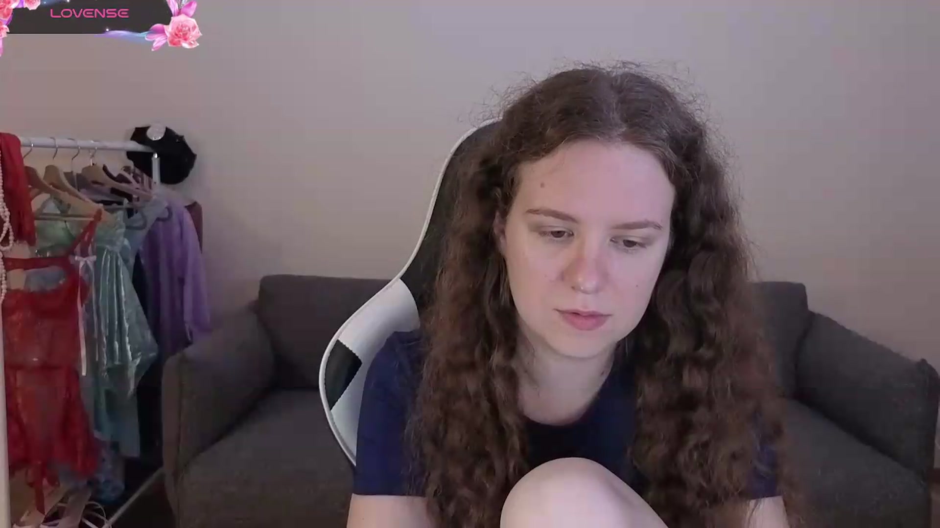 Gallery image thumbnail from BlueFlowerr's myfreecams stream on, 06/28/2026, 18:18 image 5 of 20