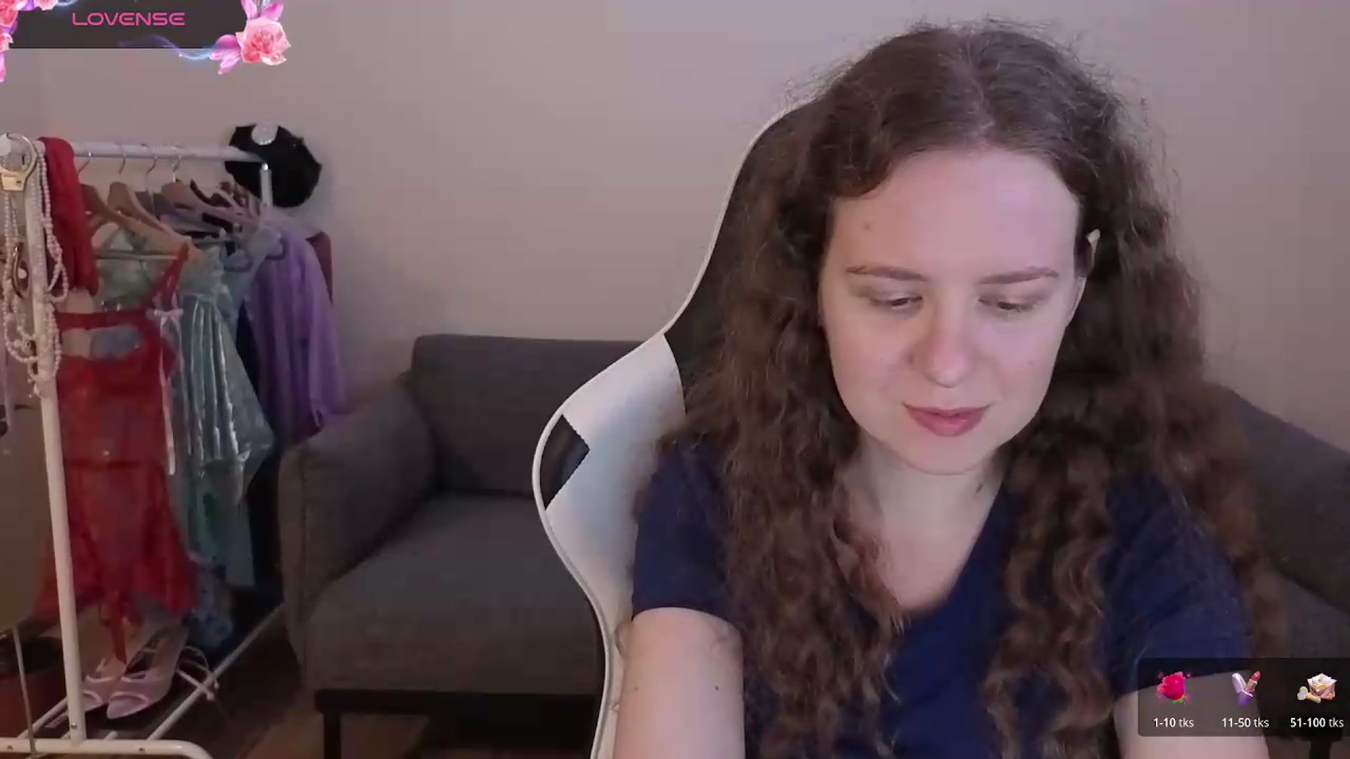 Gallery image thumbnail from BlueFlowerr's myfreecams stream on, 06/28/2026, 19:27 image 10 of 20