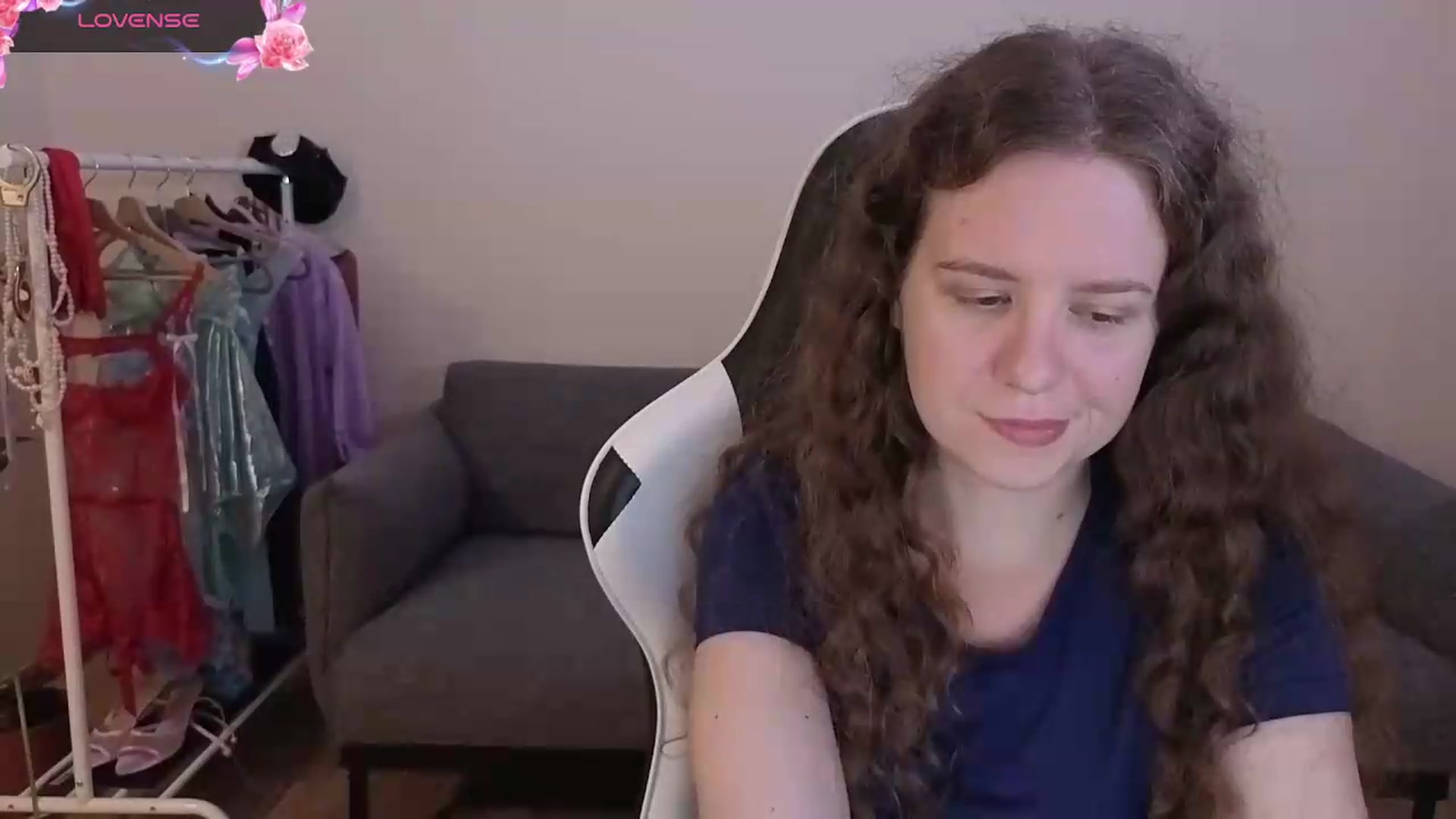 Gallery image thumbnail from BlueFlowerr's myfreecams stream on, 06/28/2026, 19:27 image 6 of 20
