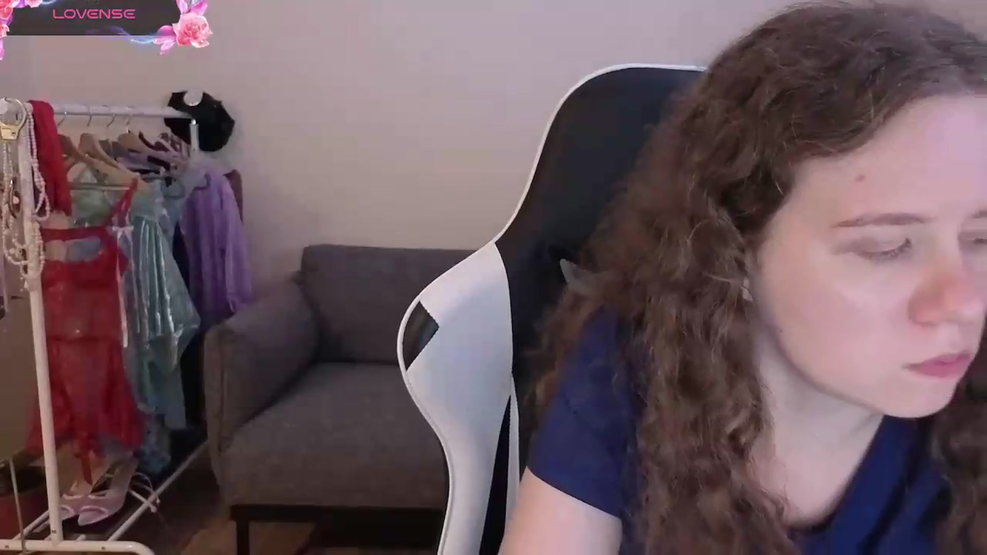 Gallery image thumbnail from BlueFlowerr's myfreecams stream on, 06/28/2026, 19:27 image 14 of 20