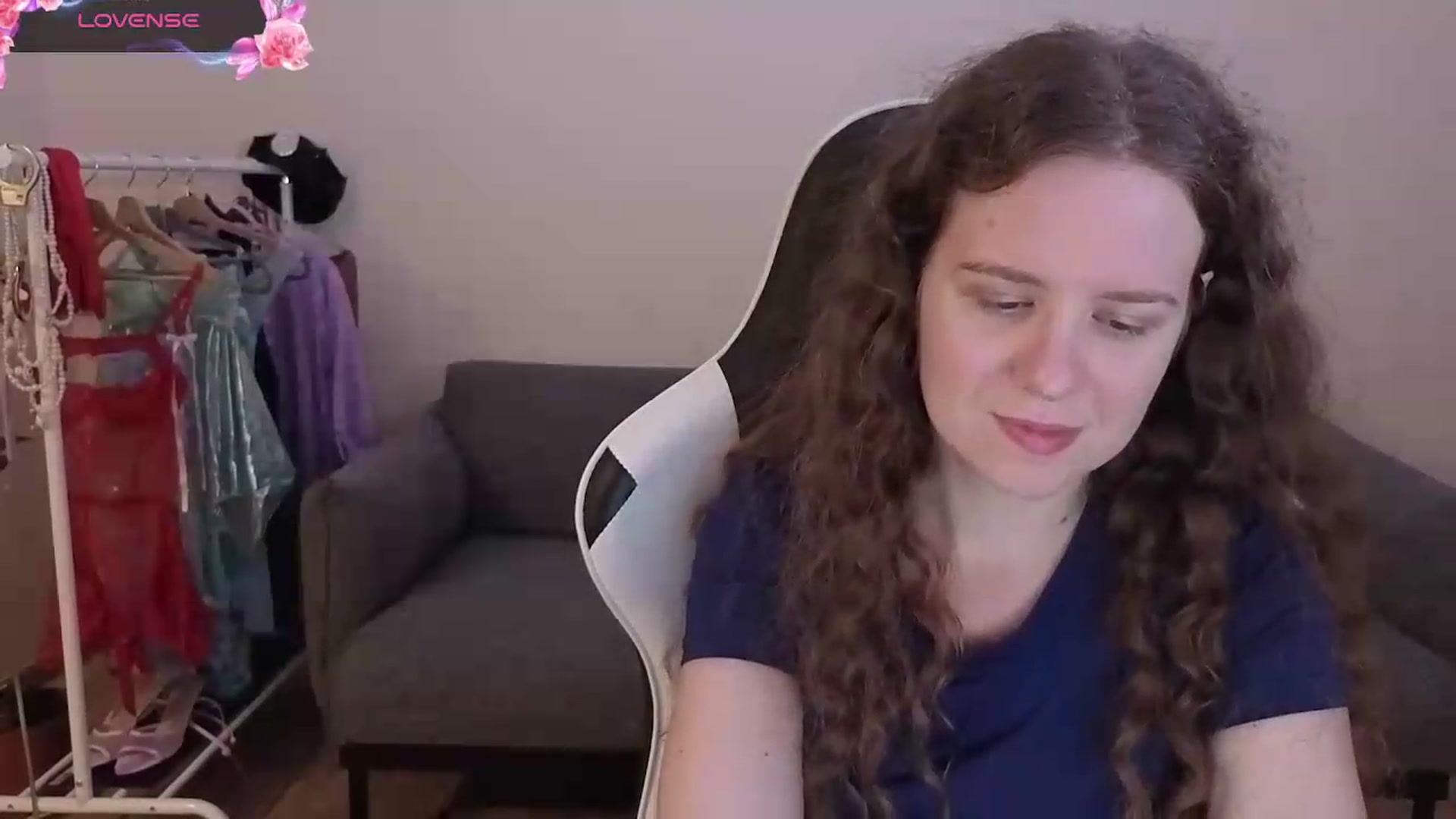 Gallery image thumbnail from BlueFlowerr's myfreecams stream on, 06/28/2026, 19:27 image 12 of 20