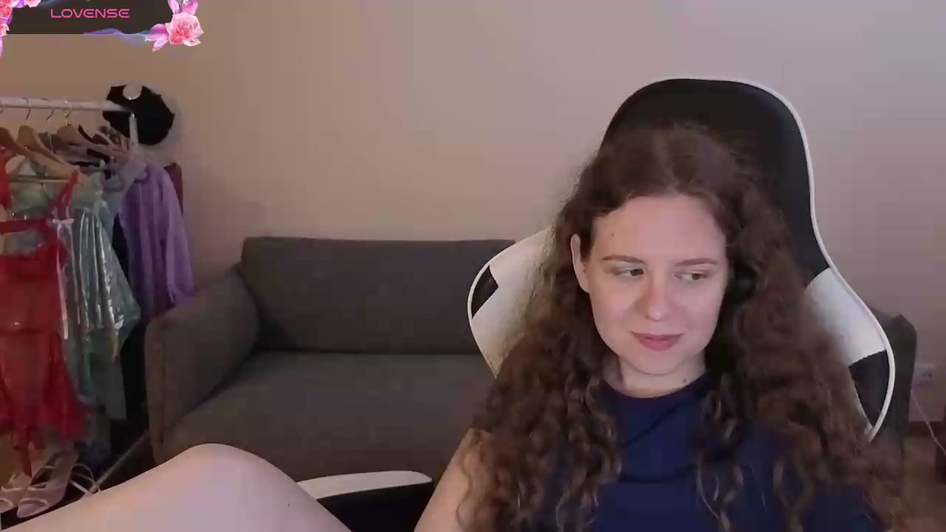 Gallery image thumbnail from BlueFlowerr's myfreecams stream on, 06/28/2026, 21:00 image 13 of 20