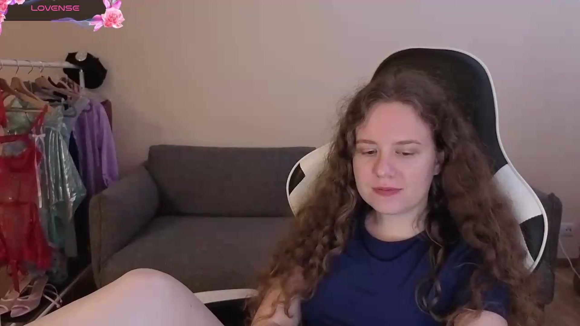 Gallery image thumbnail from BlueFlowerr's myfreecams stream on, 06/28/2026, 21:00 image 6 of 20