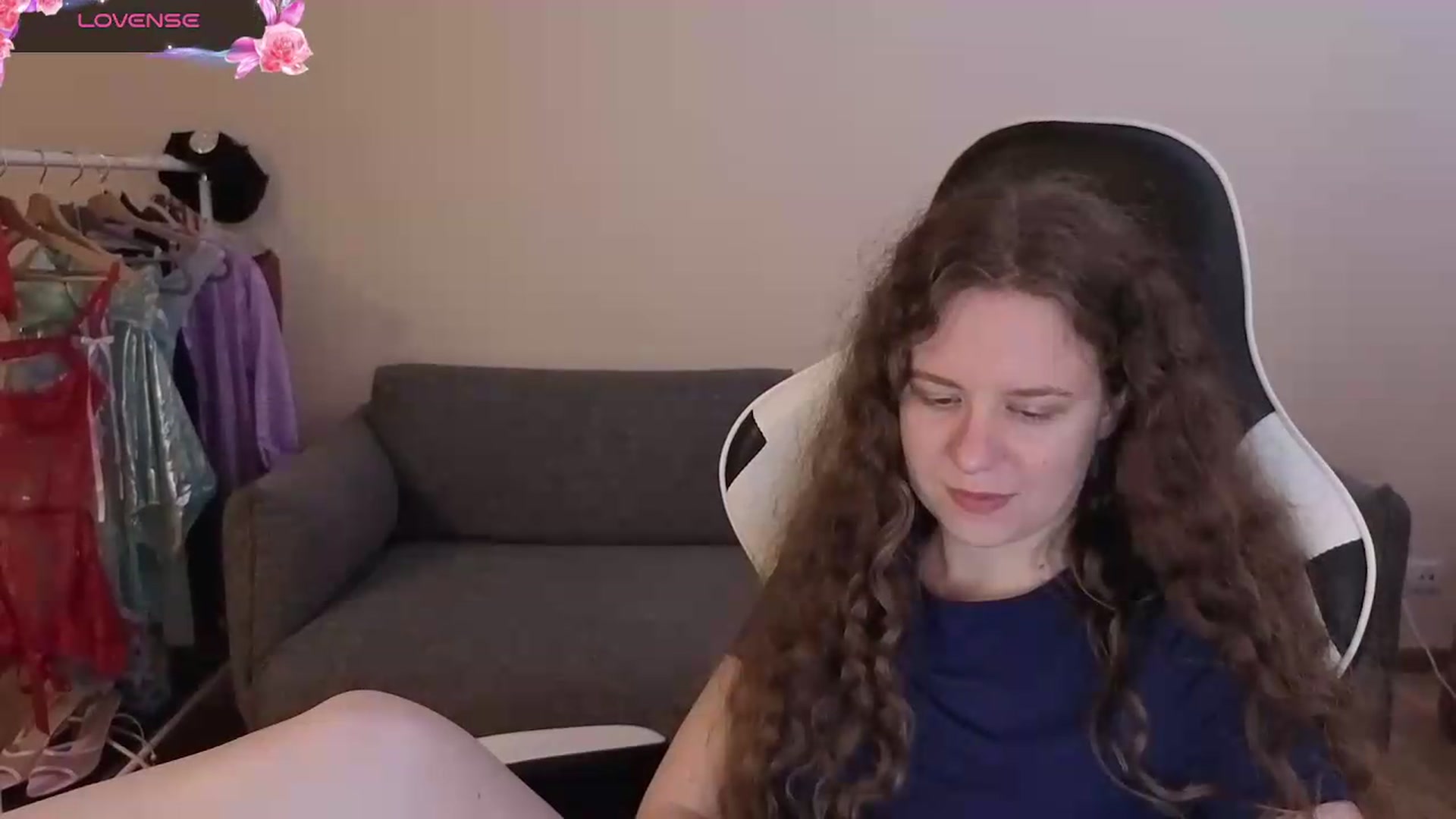 Gallery image thumbnail from BlueFlowerr's myfreecams stream on, 06/28/2026, 21:00 image 5 of 20