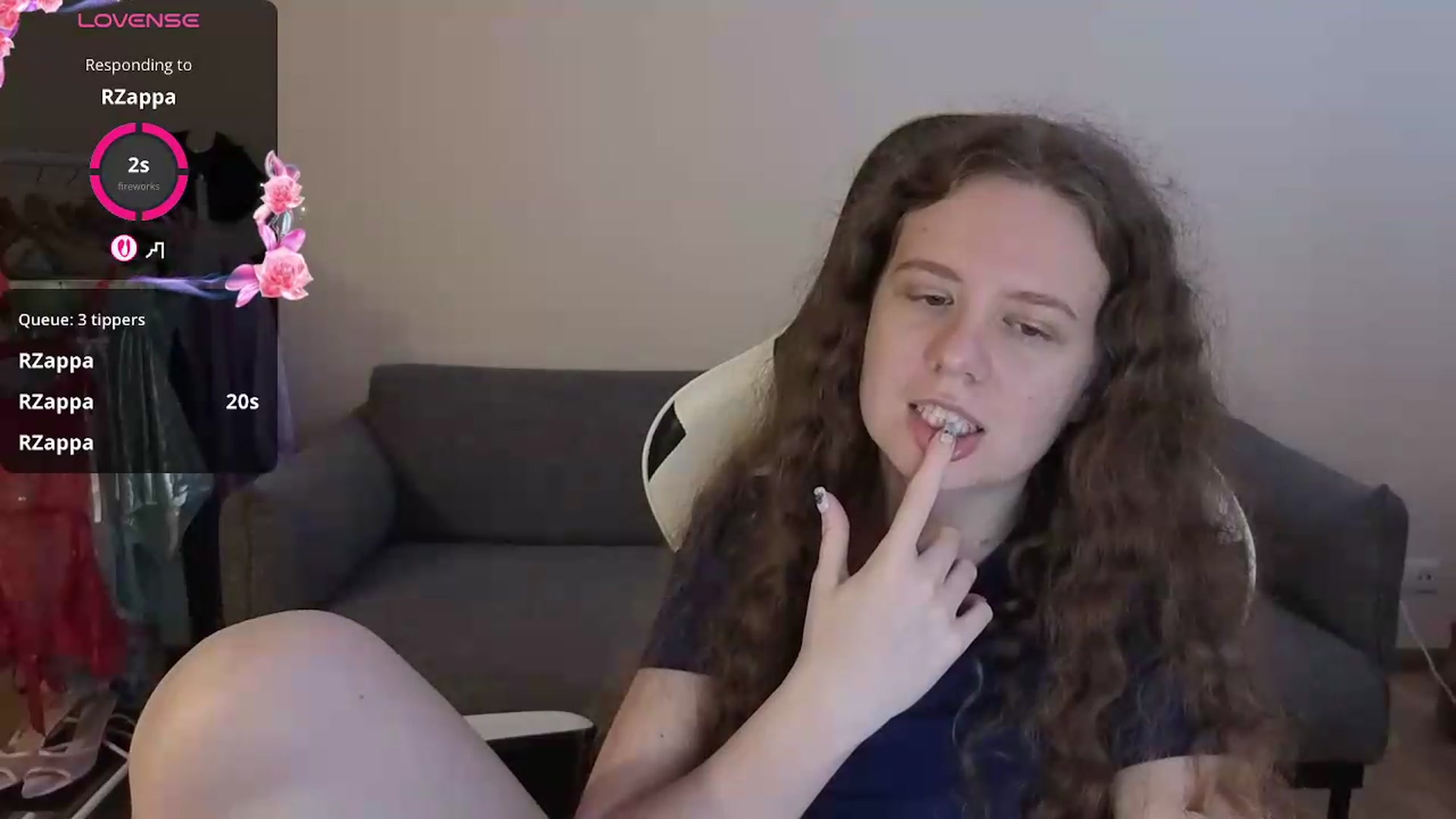 Gallery image thumbnail from BlueFlowerr's myfreecams stream on, 06/28/2026, 22:09 image 18 of 20