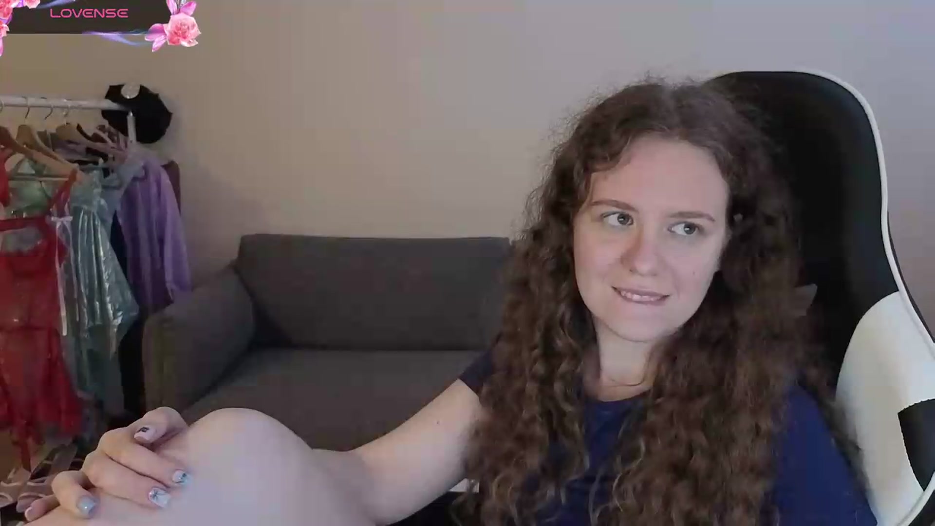 Gallery image thumbnail from BlueFlowerr's myfreecams stream on, 06/28/2026, 22:09 image 9 of 20